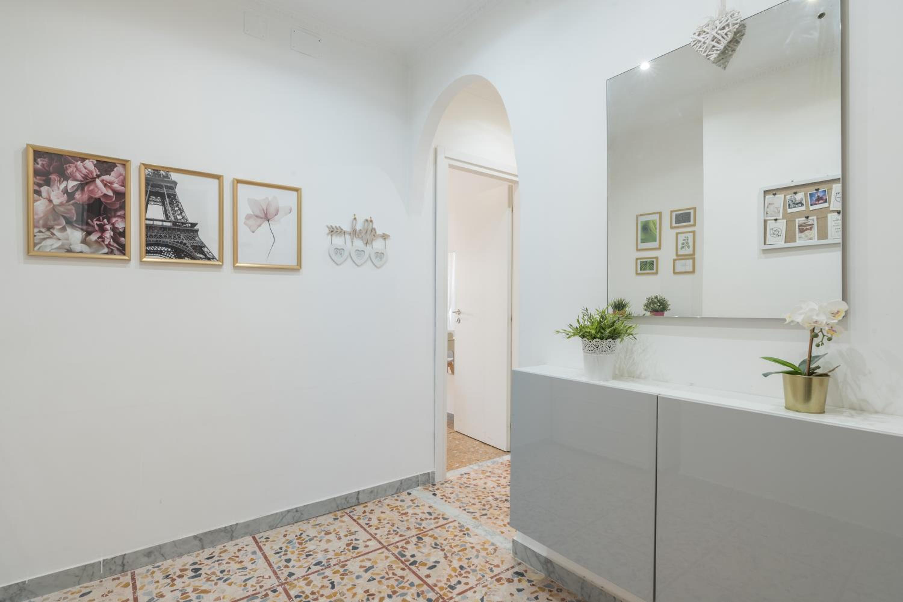 Cinecittà Gem Flat with Veranda