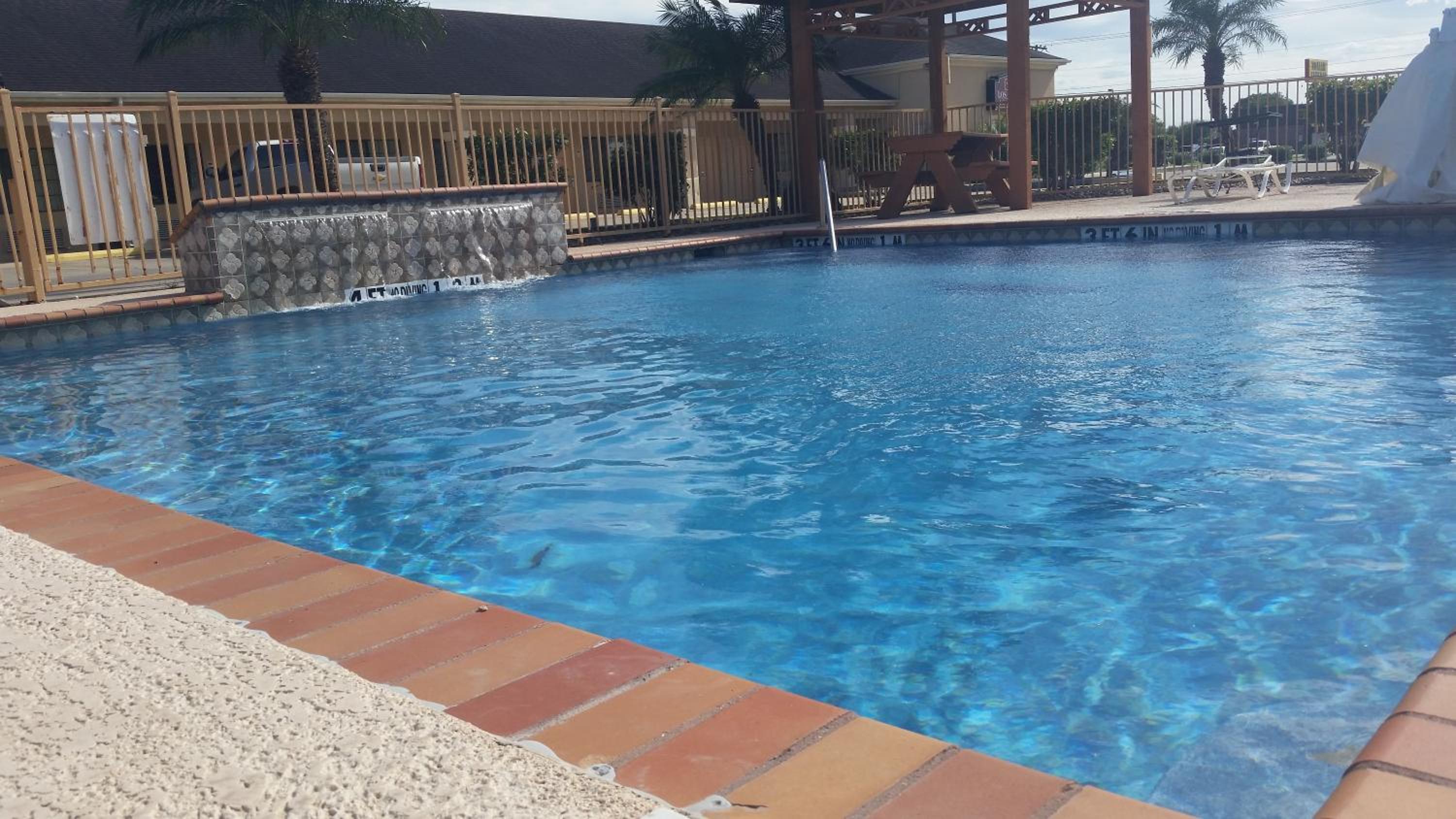 Los Fresnos Inn and Suites