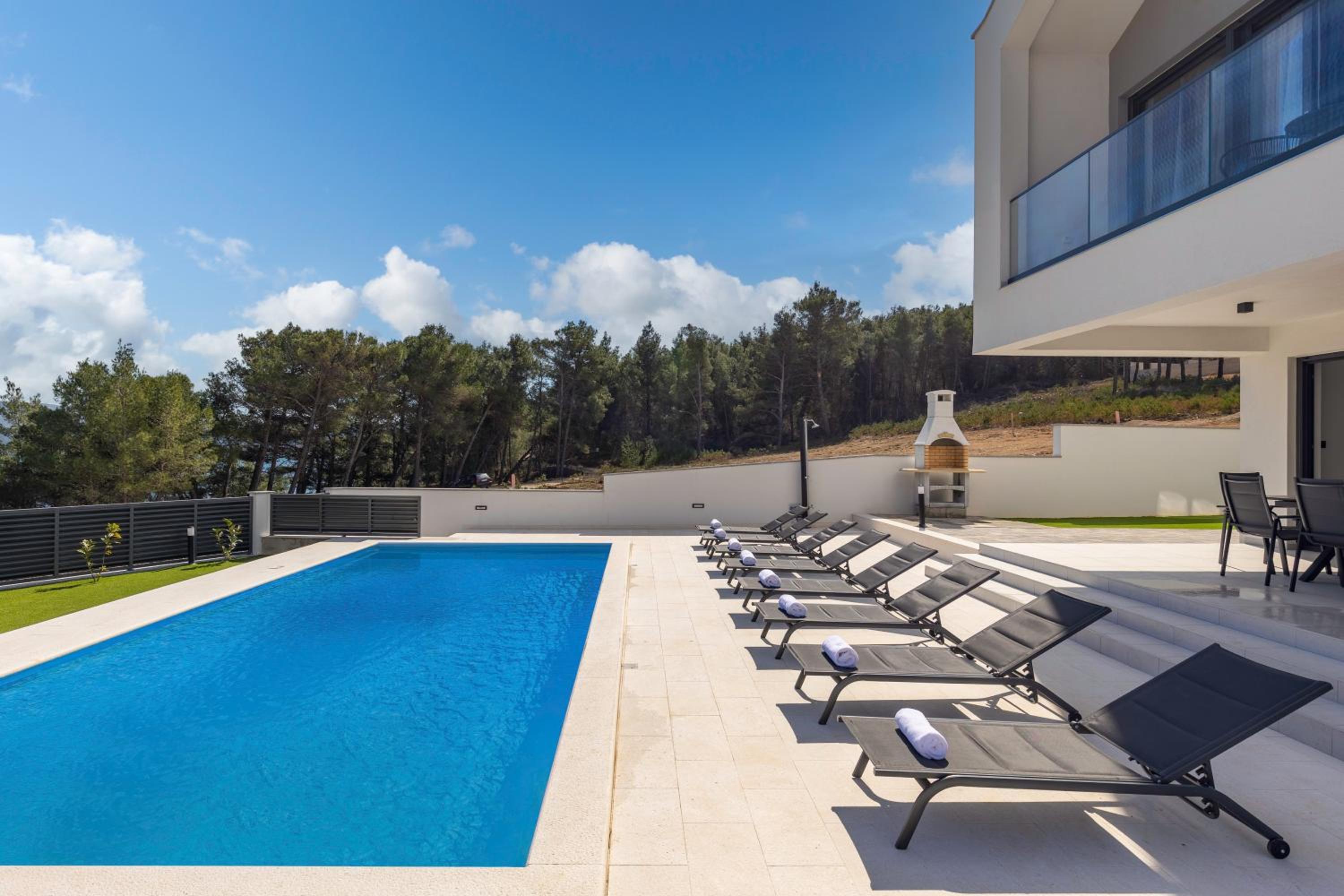 Villa Pine