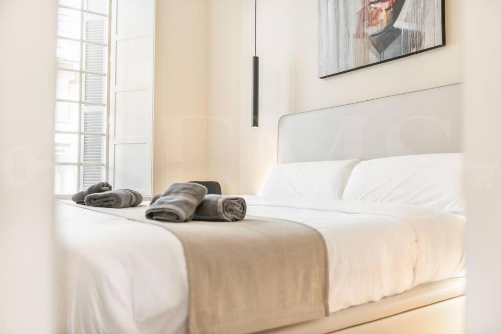 Chic apartment with parking in the heart of Malaga REMS