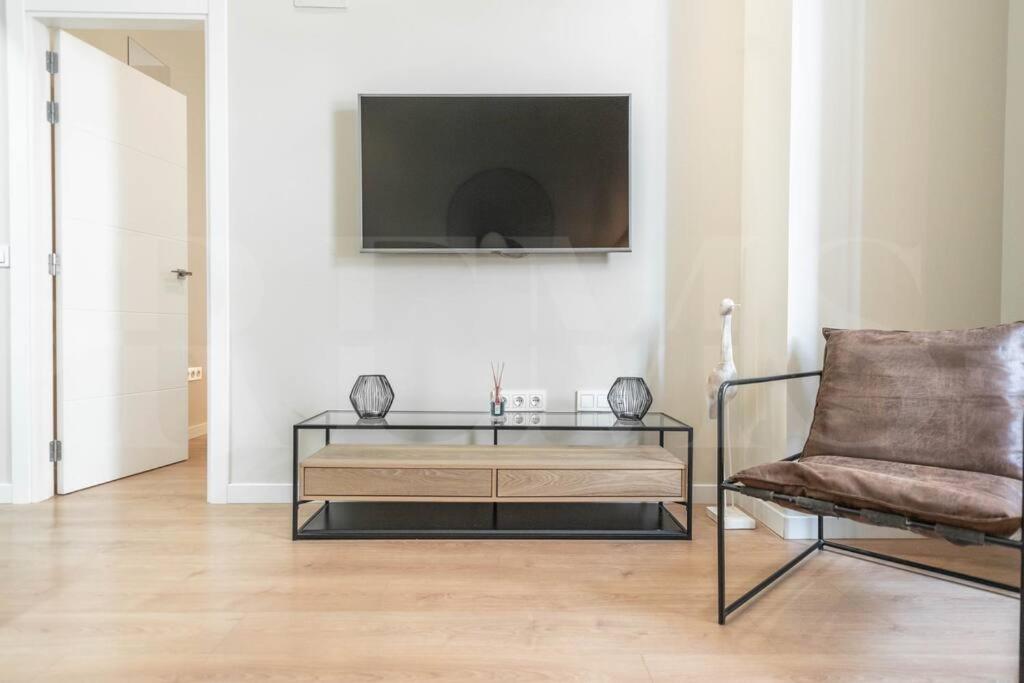Chic apartment with parking in the heart of Malaga REMS