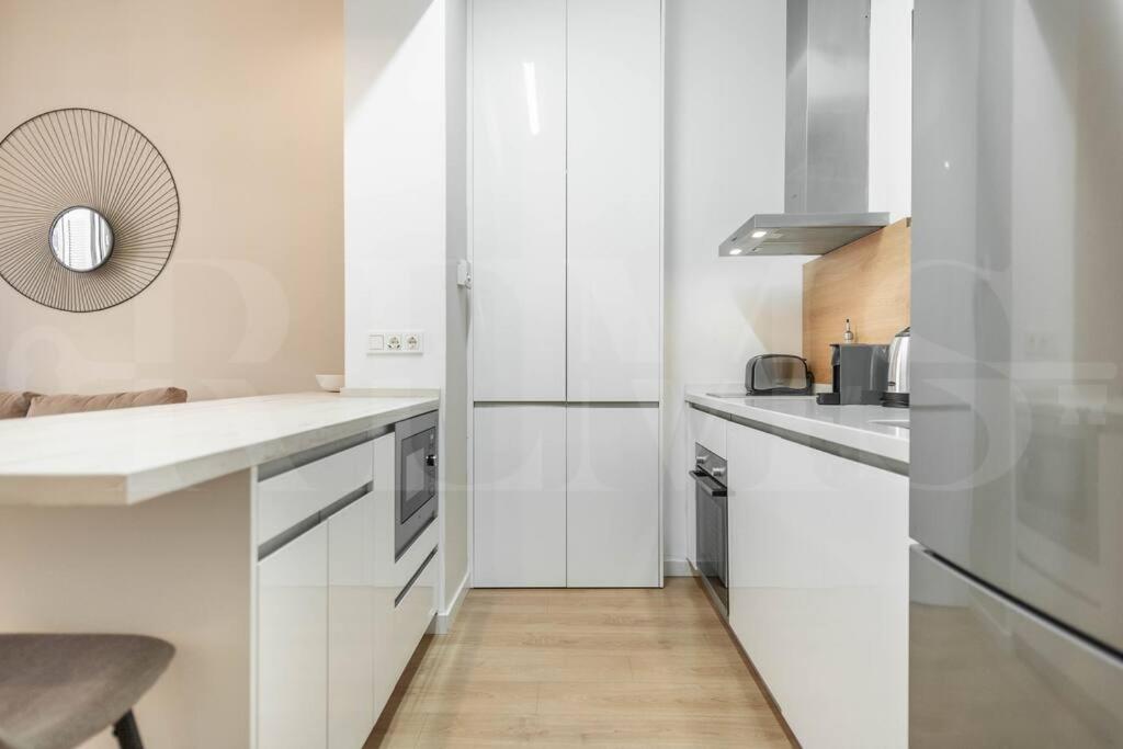 Chic apartment with parking in the heart of Malaga REMS