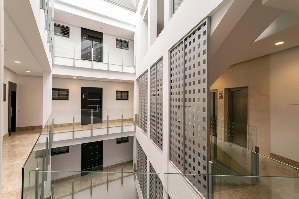 Chic apartment with parking in the heart of Malaga REMS