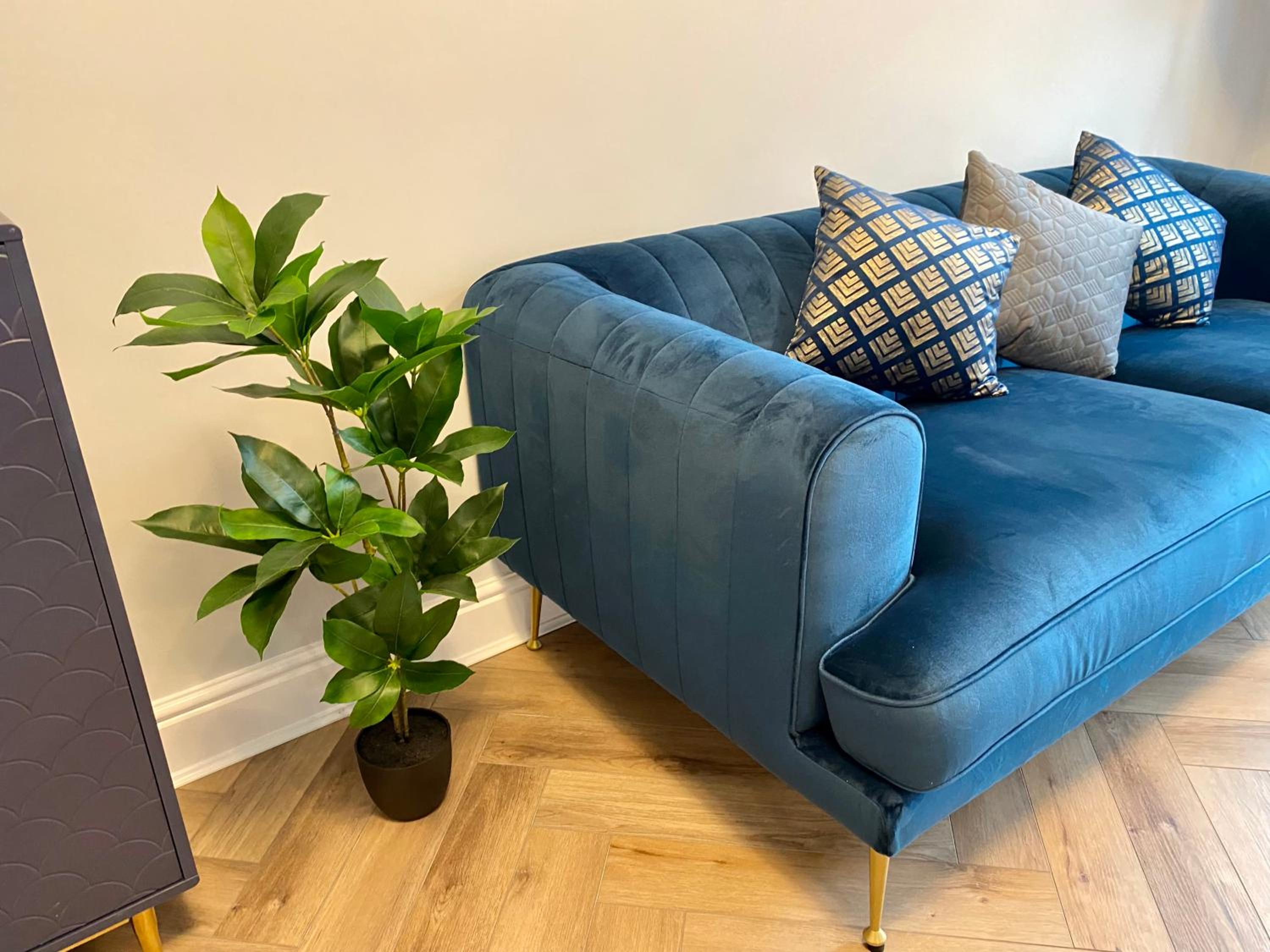 Luxury Riverside City Centre Apartment