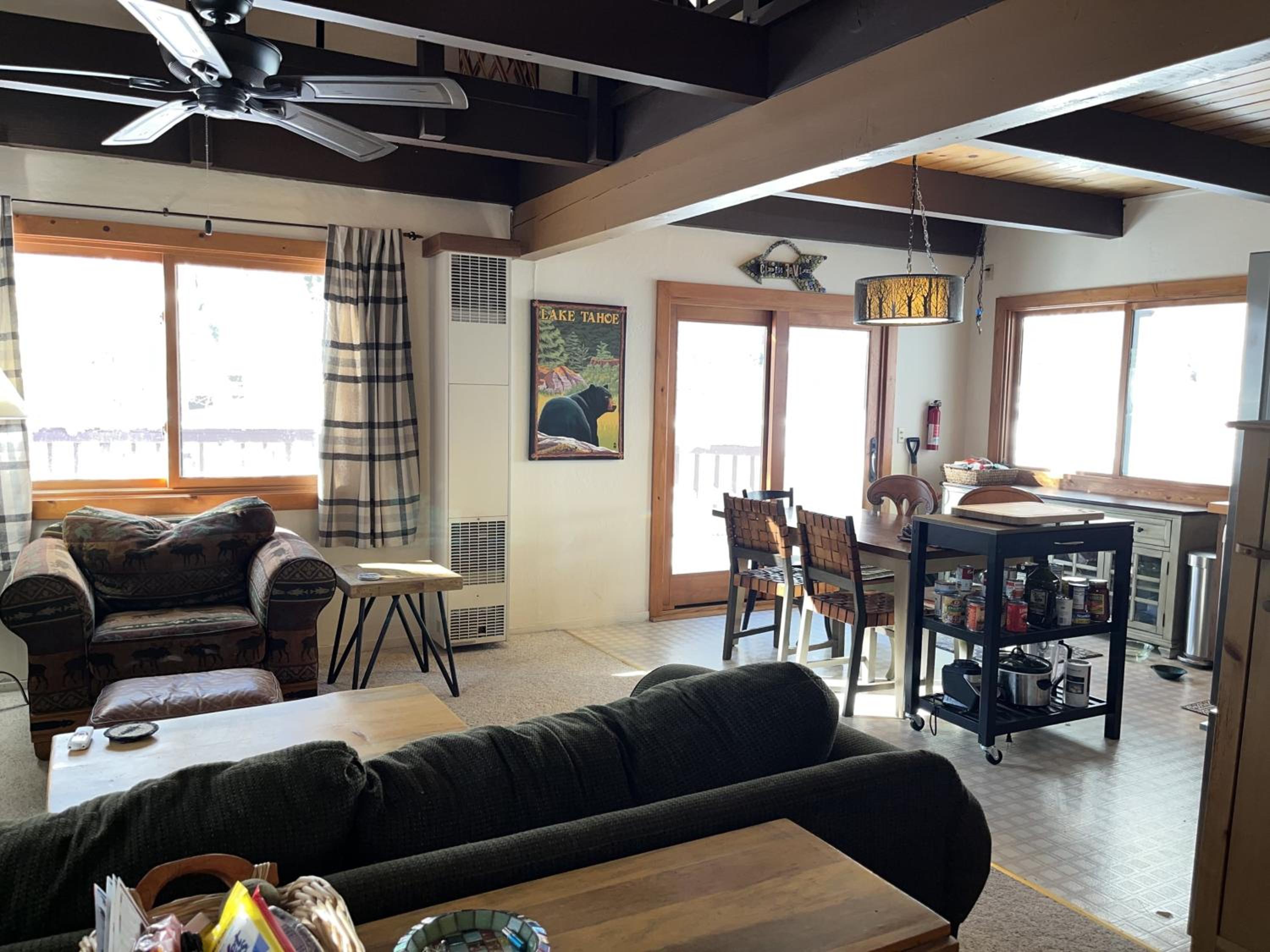 Cabin Close To Hiking Trails And Ski Resorts view 2