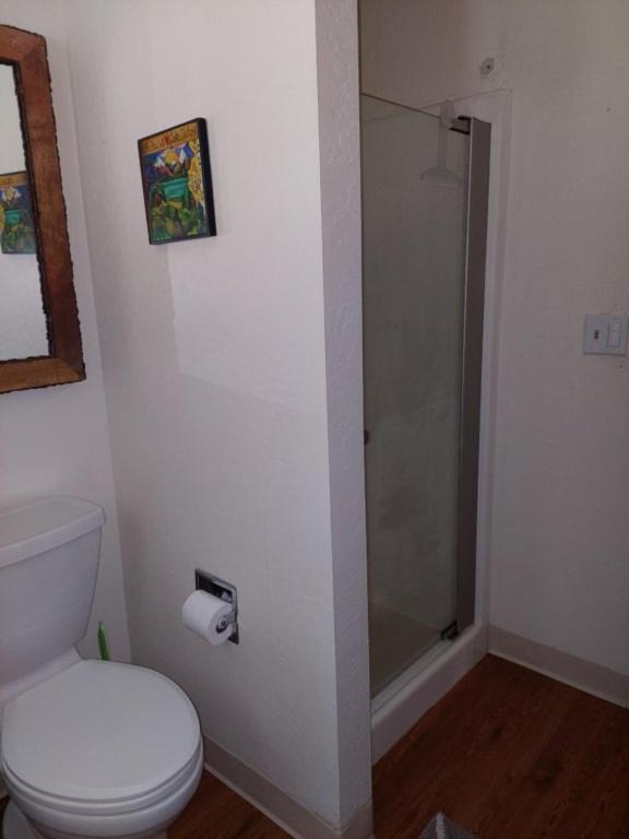 Cabin Close To Hiking Trails And Ski Resorts view 5