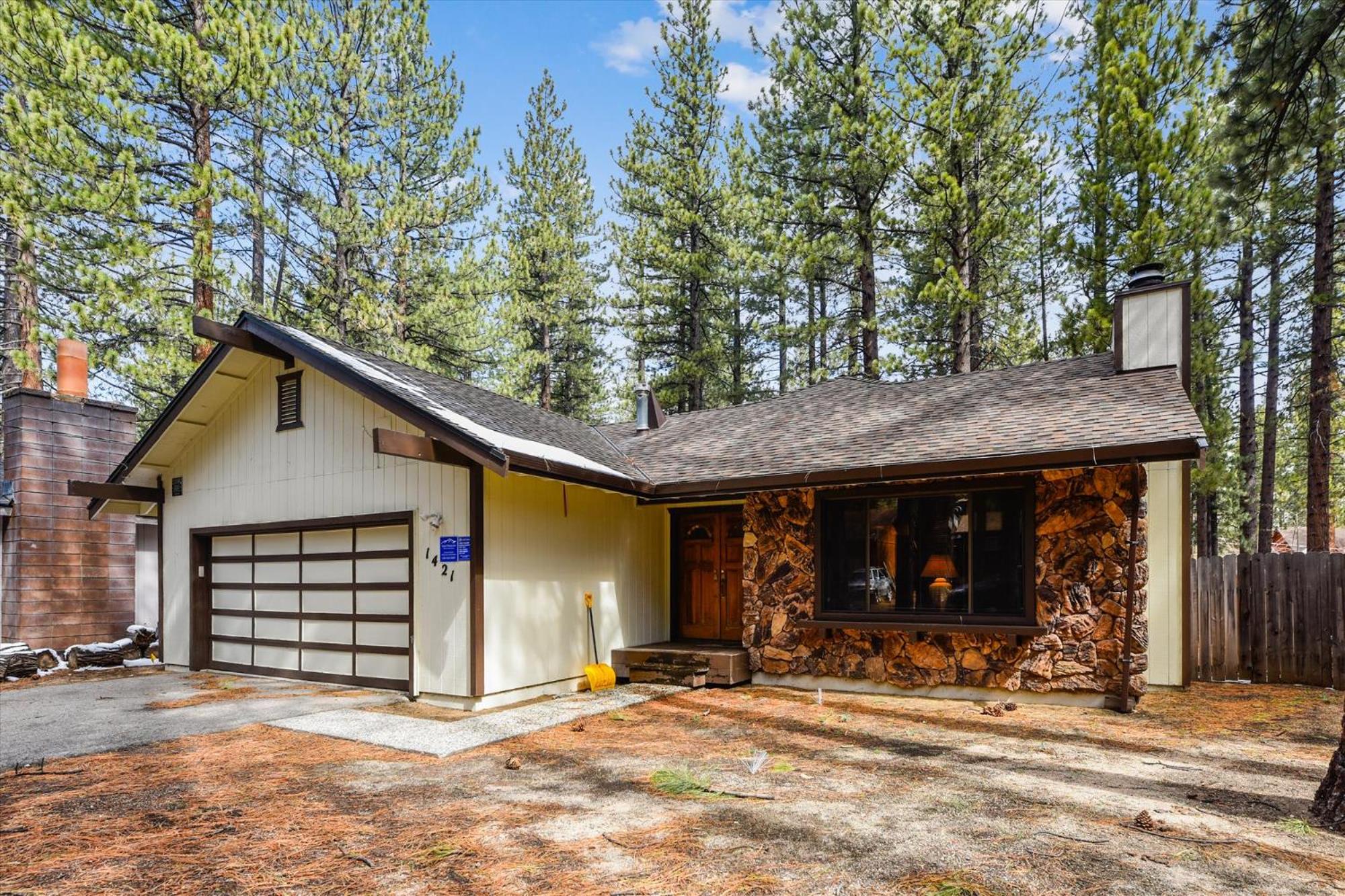 Pet Friendly - Close To Heavenly, Steps To The River view 3