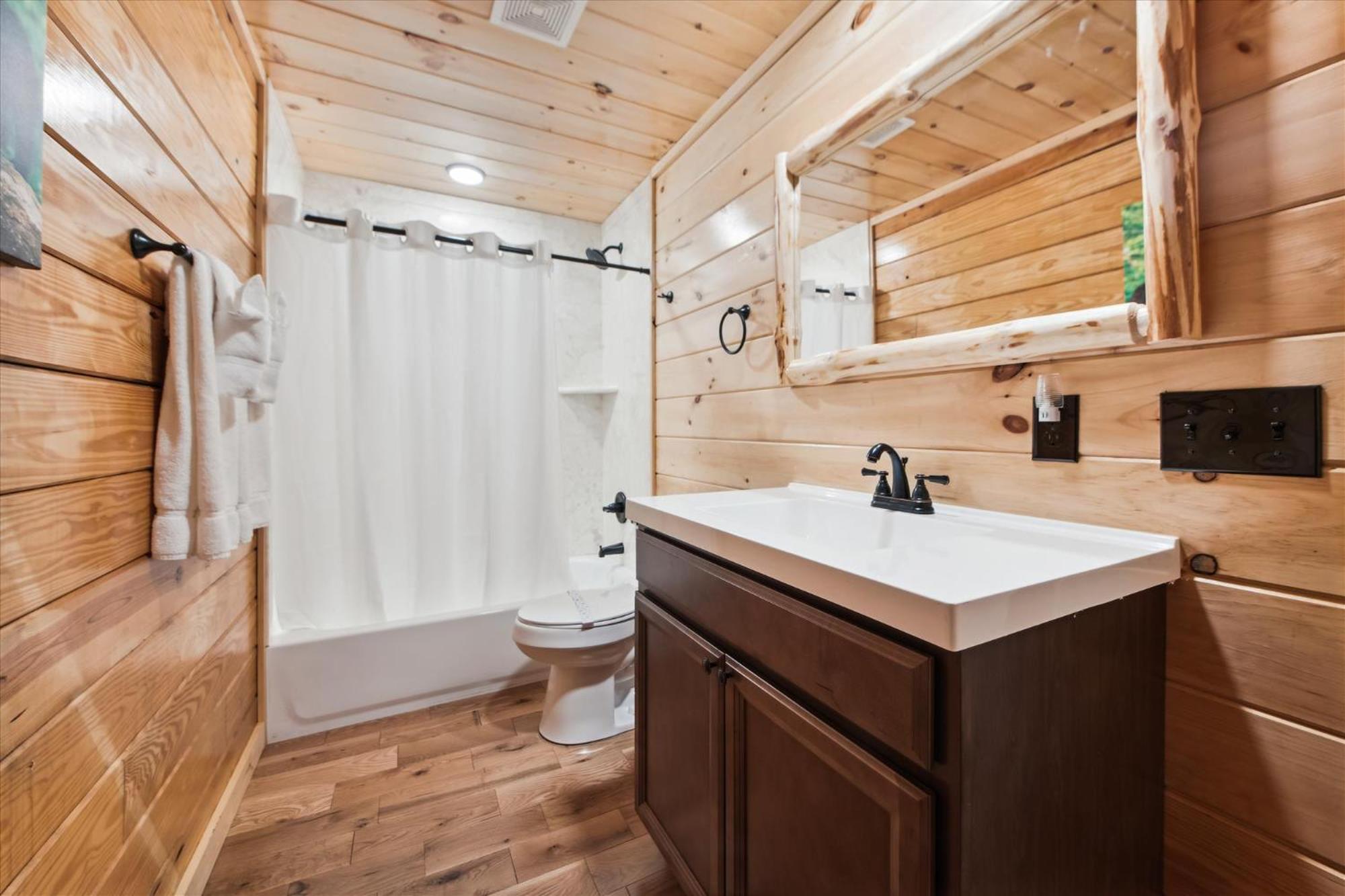 Happy Vibes Cabin - The Name Says It All! view 4