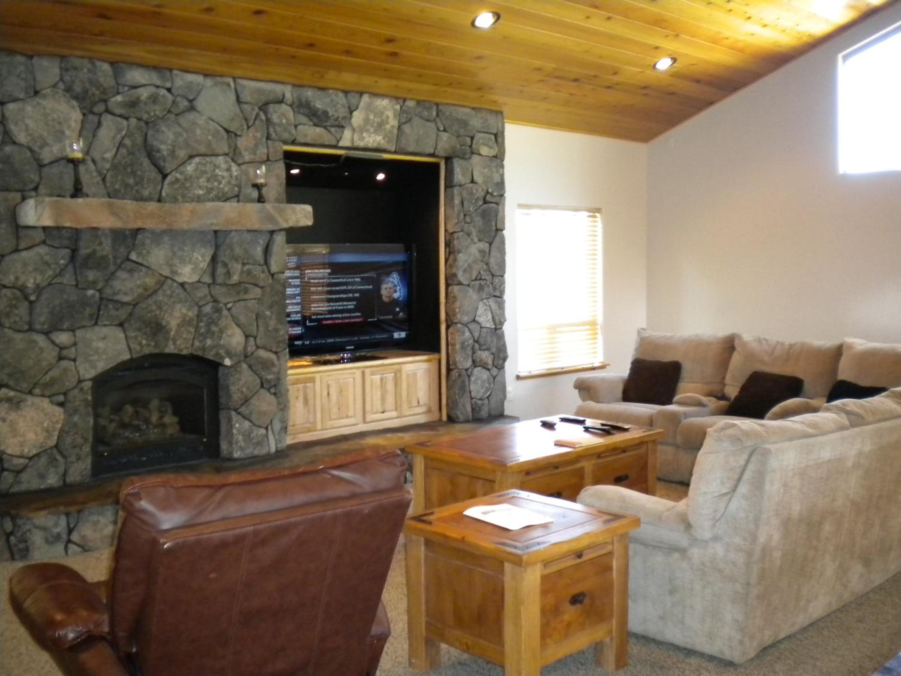 Close To Everything Newly Built With Games Room view 2