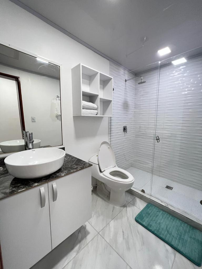 Liliana Prado Edificio Bailey Boat Apt 303