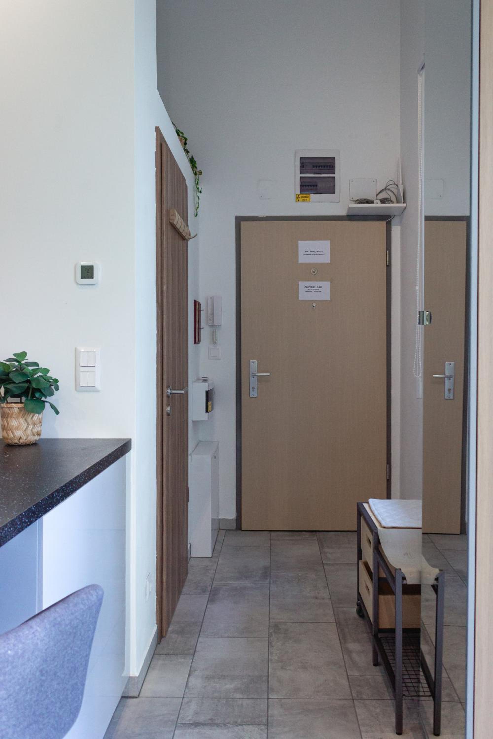 S18 "Garden in the City" Apartment