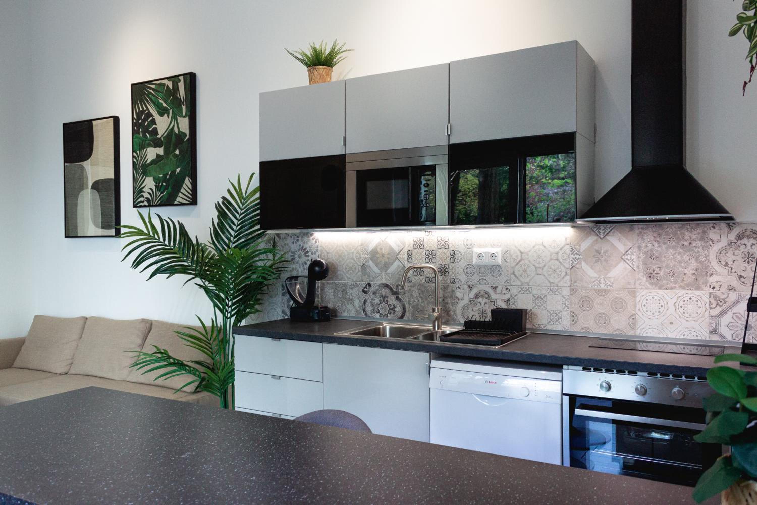 S18 "Garden in the City" Apartment