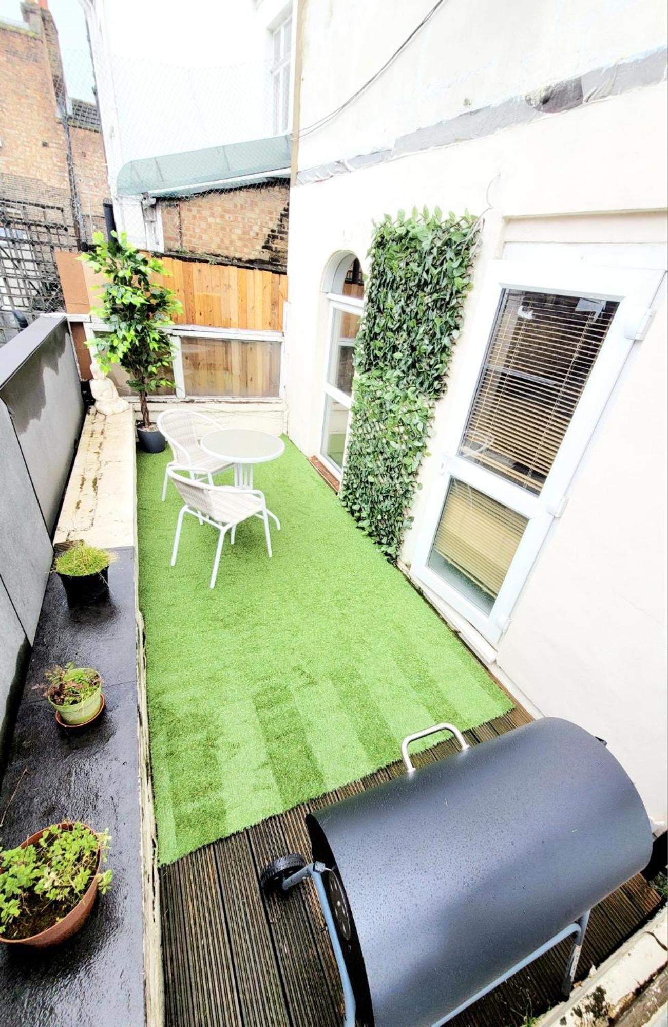 One bedroom apartment with a terrace in Angel (Islington)!
