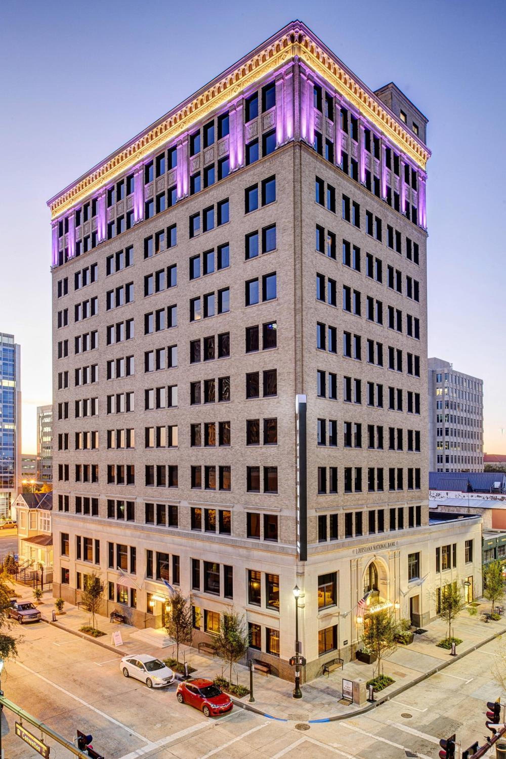 Hotel WATERMARK Baton Rouge, Autograph Collection - Image 1