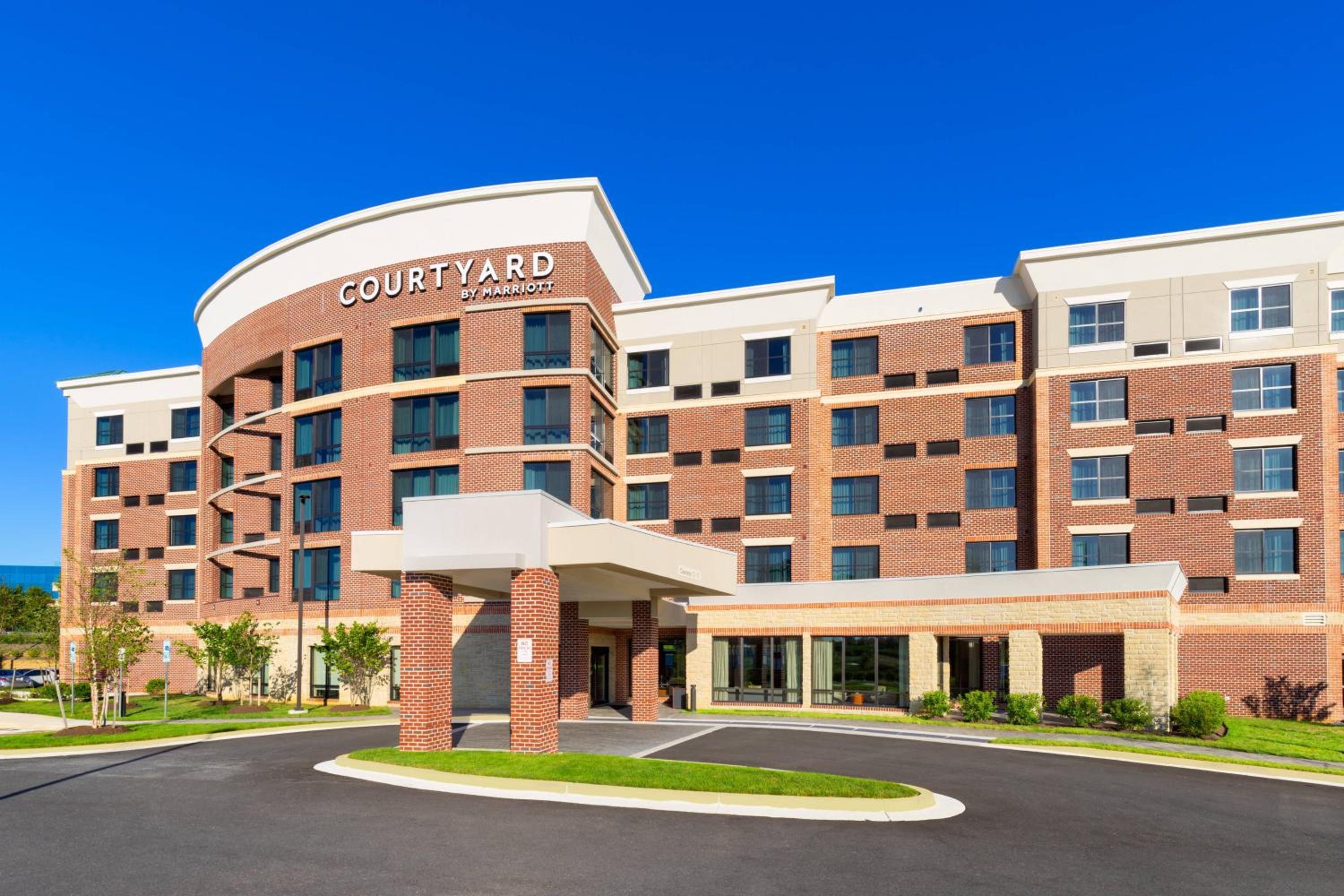 Hotel Courtyard by Marriott Bowie - Image 1