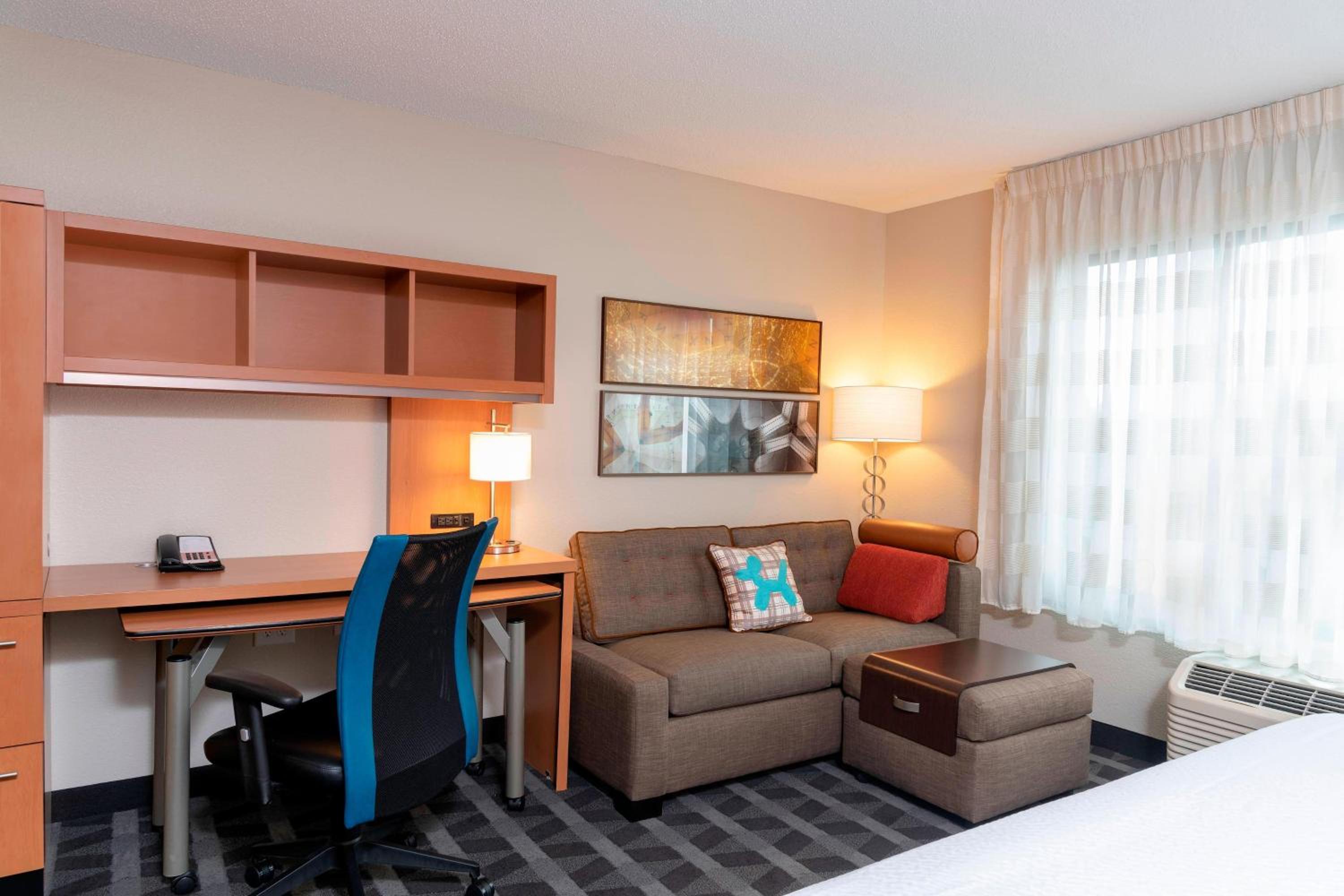 Fort Wayne Vacations - TownePlace Suites Fort Wayne North - Property Image 14