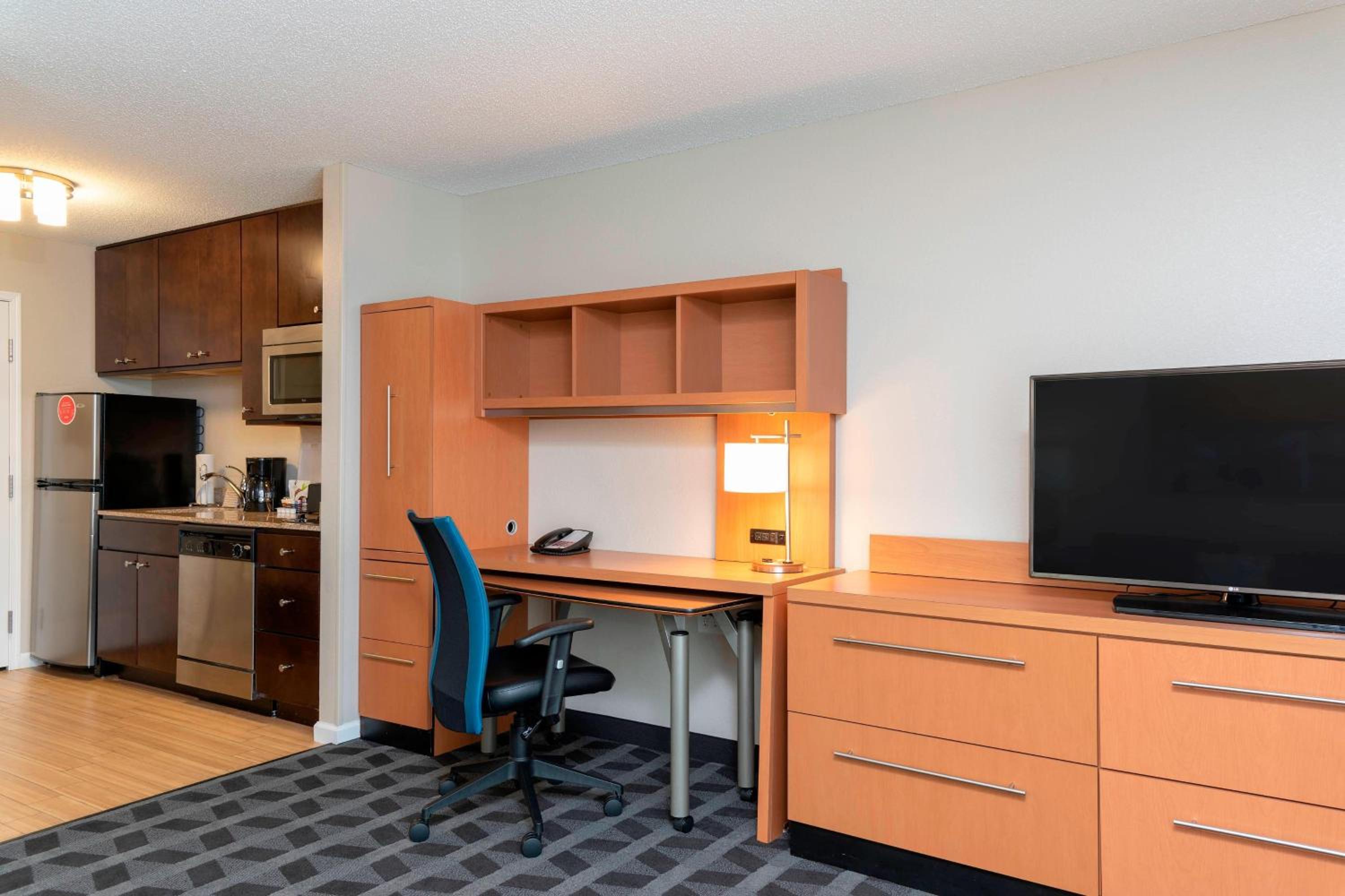 Fort Wayne Vacations - TownePlace Suites Fort Wayne North - Property Image 16
