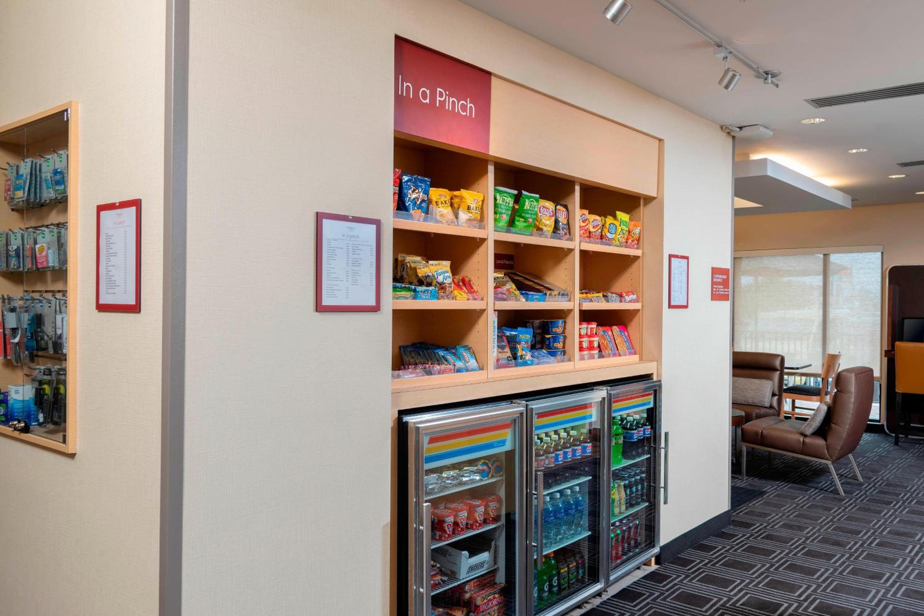 Fort Wayne Vacations - TownePlace Suites Fort Wayne North - Property Image 3