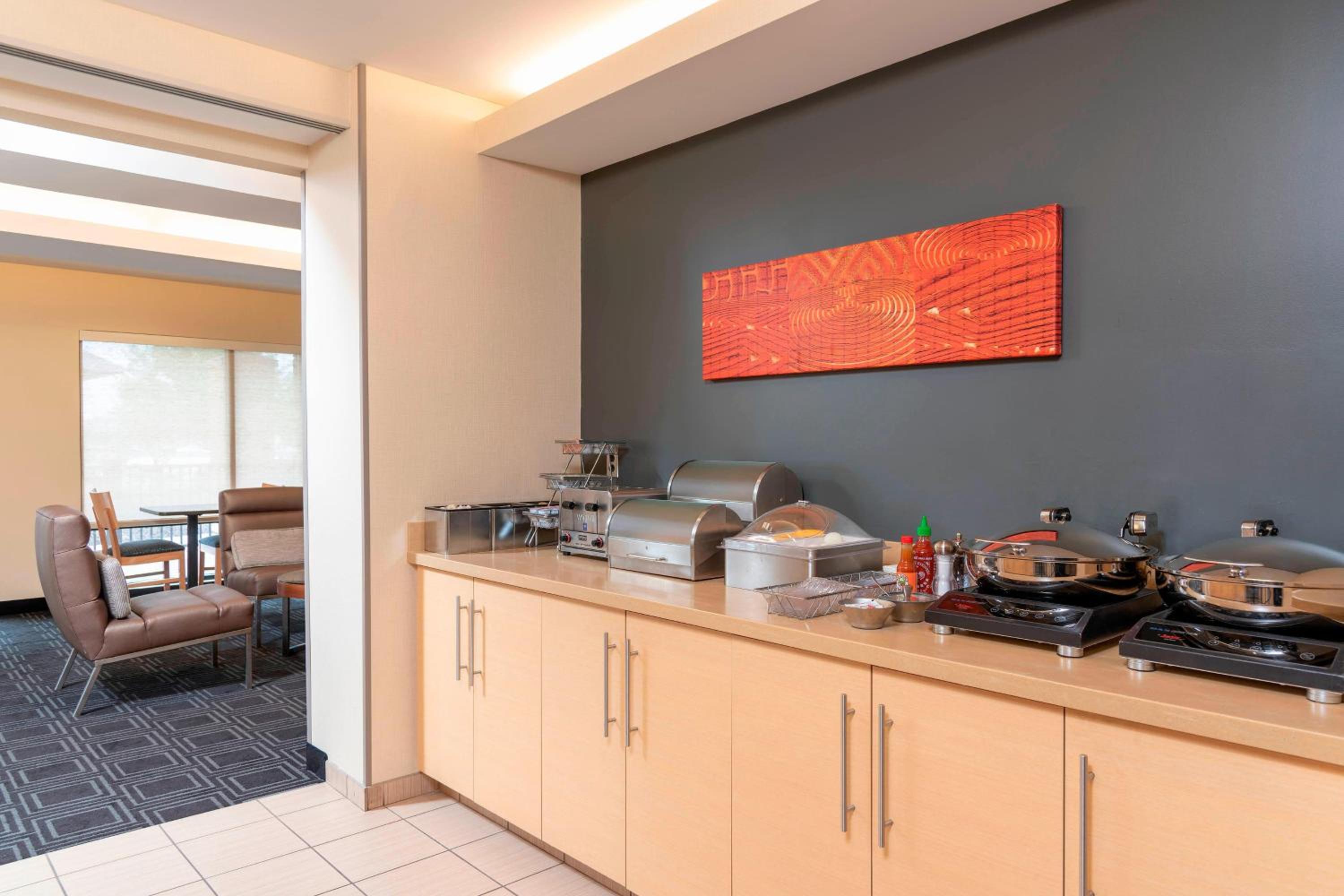 Fort Wayne Vacations - TownePlace Suites Fort Wayne North - Property Image 27