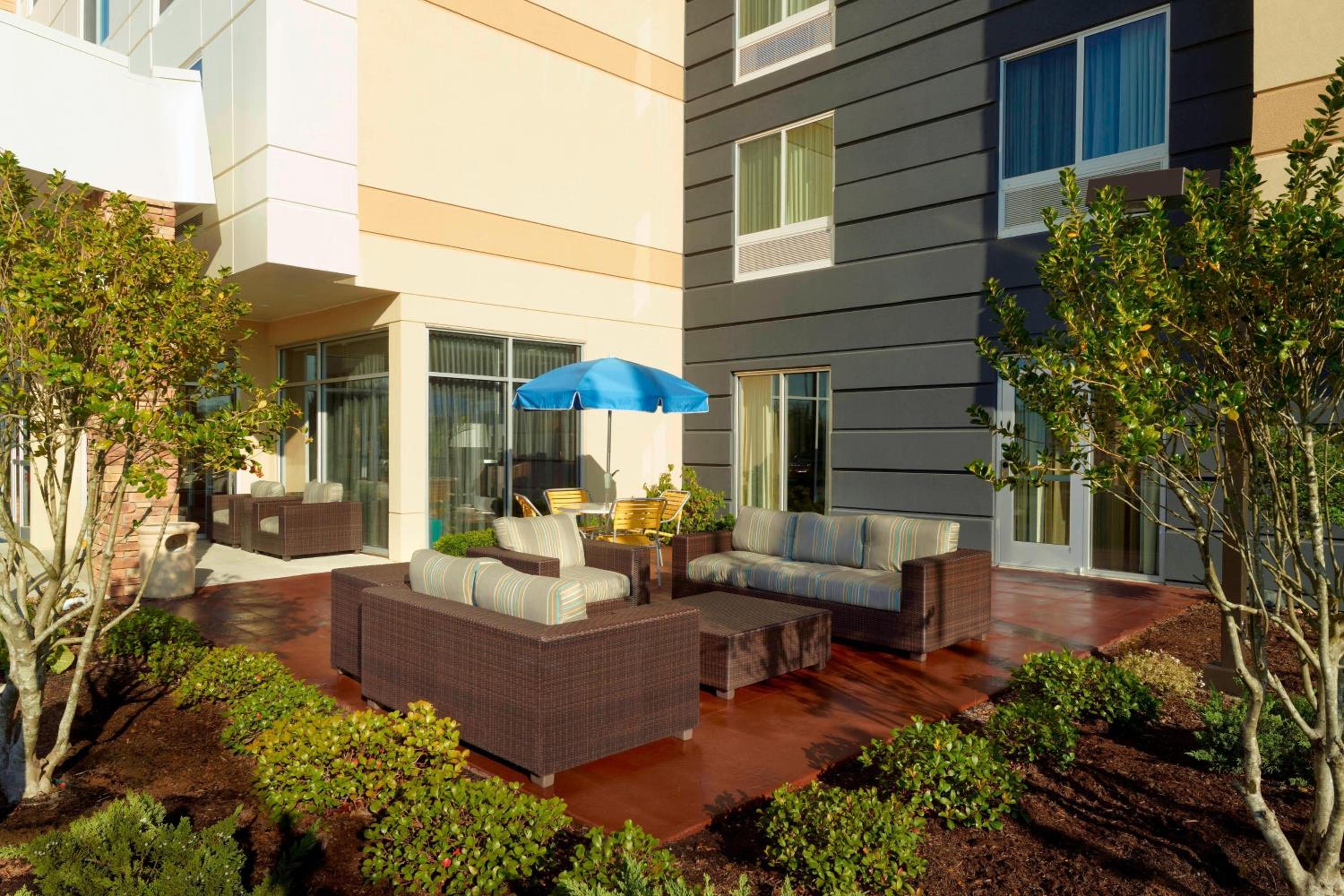 Fayetteville Vacations - Fairfield Inn Suites by Marriott Fayetteville North - Property Image 22