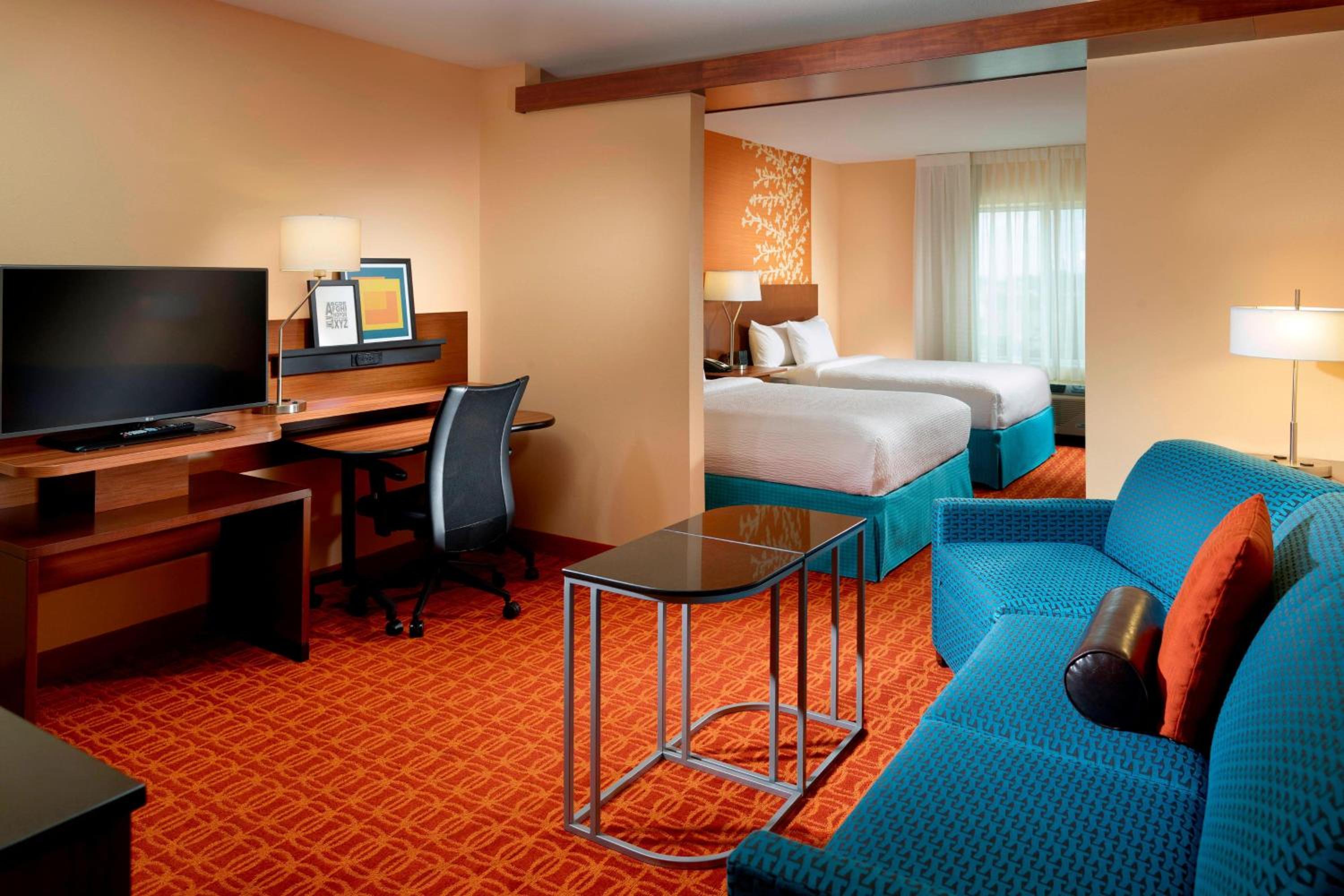 Fayetteville Vacations - Fairfield Inn Suites by Marriott Fayetteville North - Property Image 16