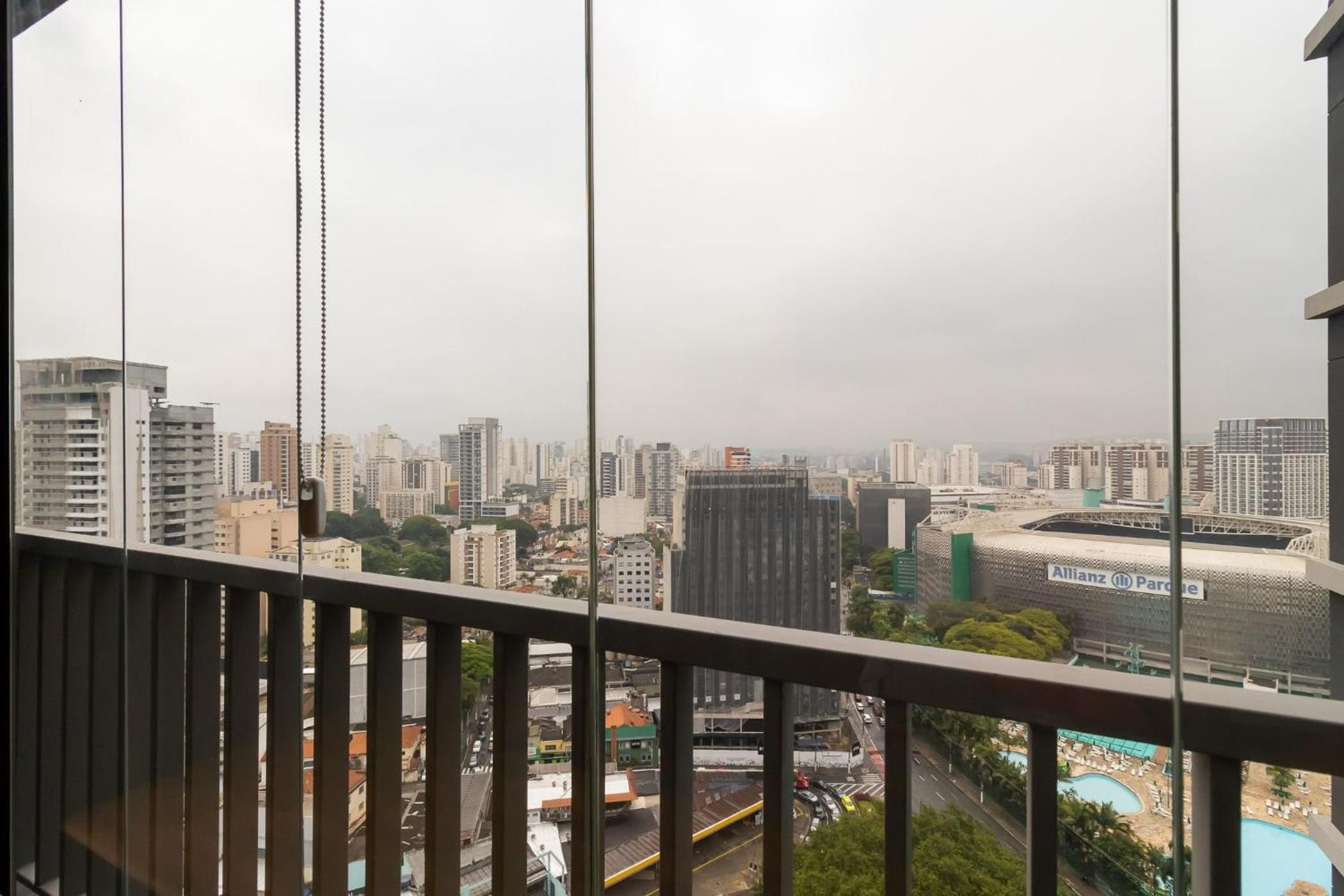 Studios Novíssimos com Piscina no Rooftop e vista para o Allianz Parque