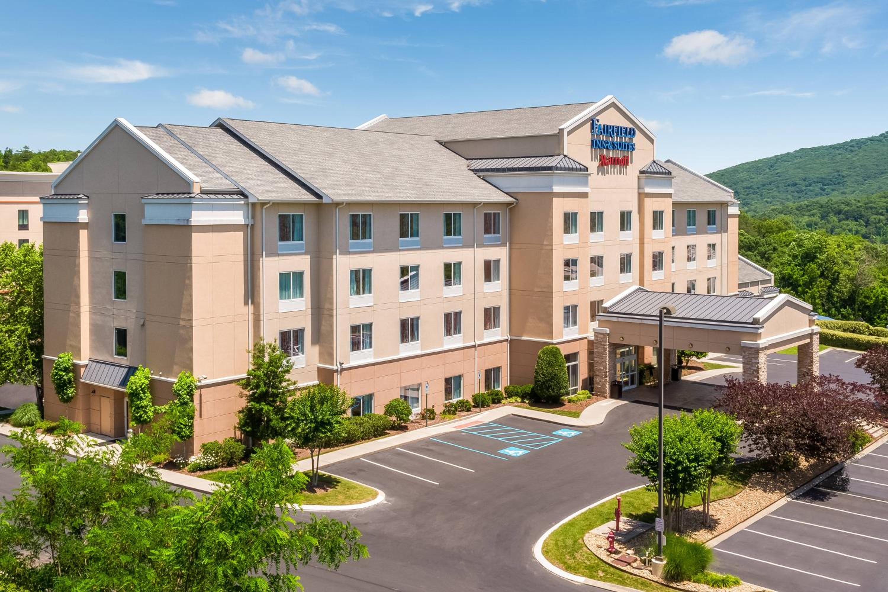 Hotel Fairfield Inn & Suites Chattanooga I-24/Lookout Mountain - Image 1