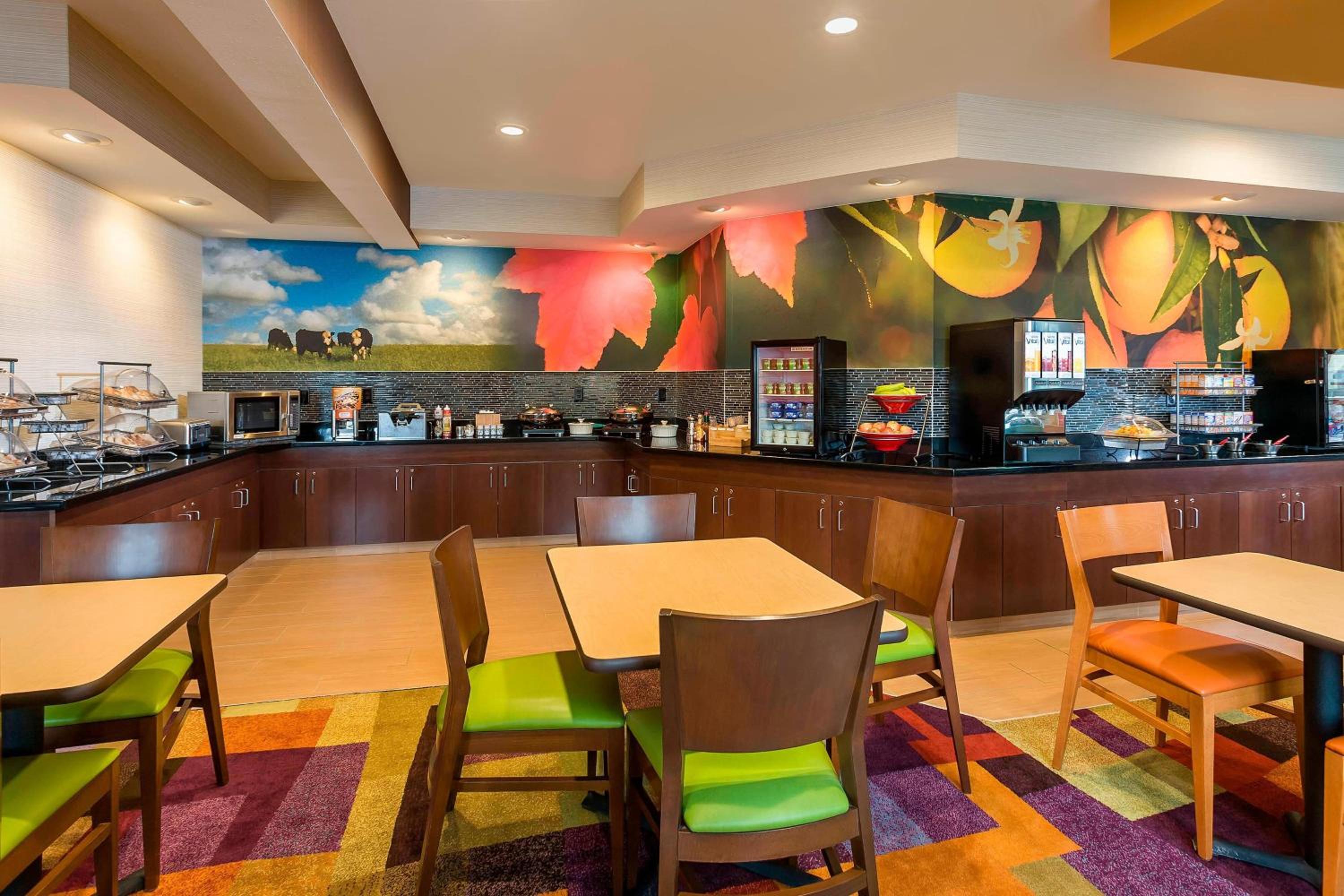 Jacksonville Vacations - Fairfield Inn  Suites Jackson - Property Image 3