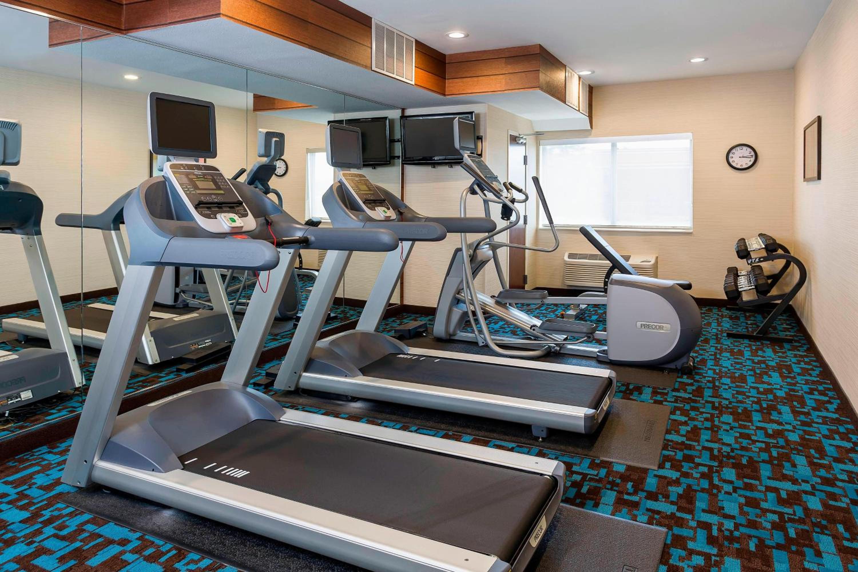 Jacksonville Vacations - Fairfield Inn  Suites Jackson - Property Image 2
