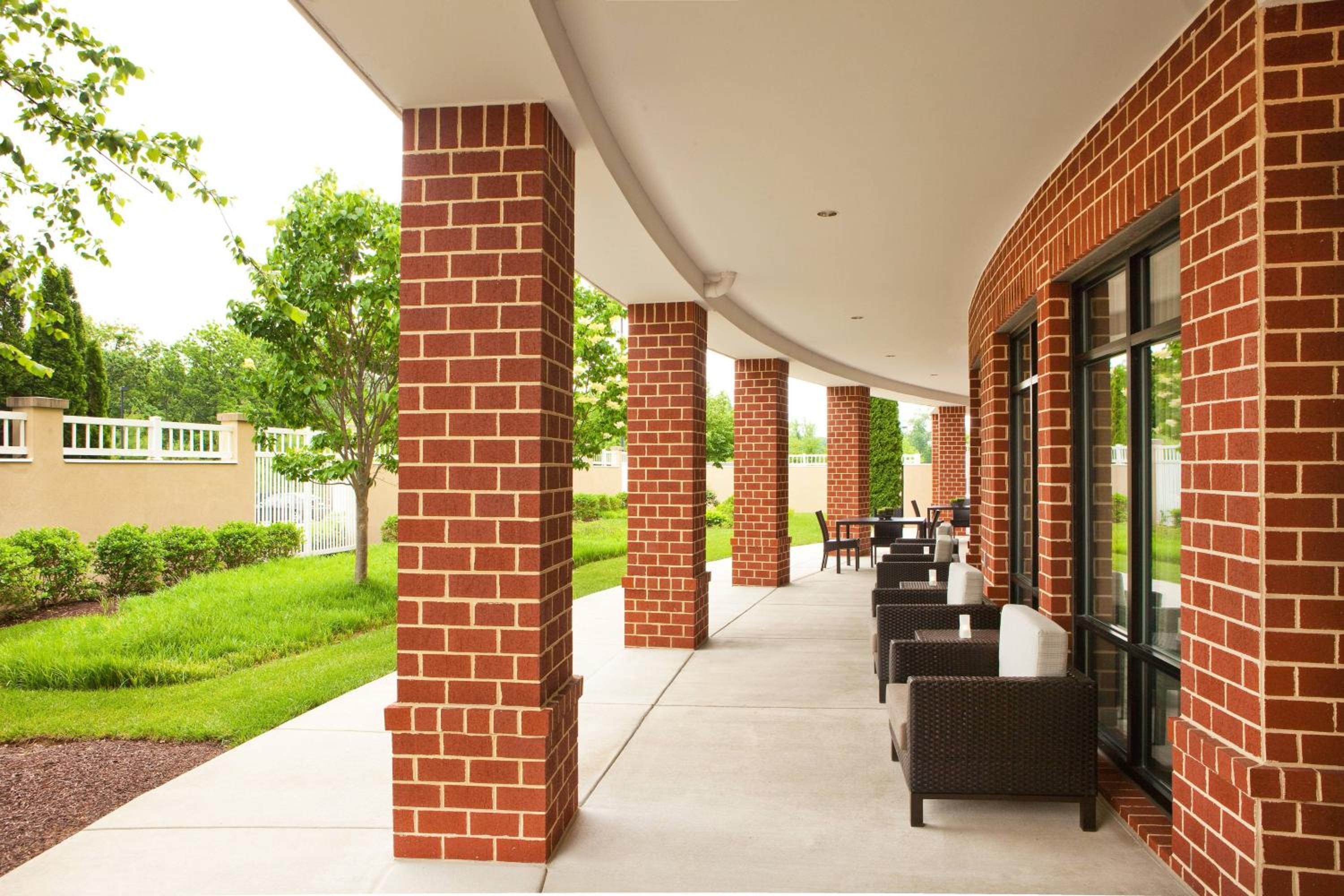 Gettysburg Vacations - Courtyard by Marriott Gettysburg - Property Image 12