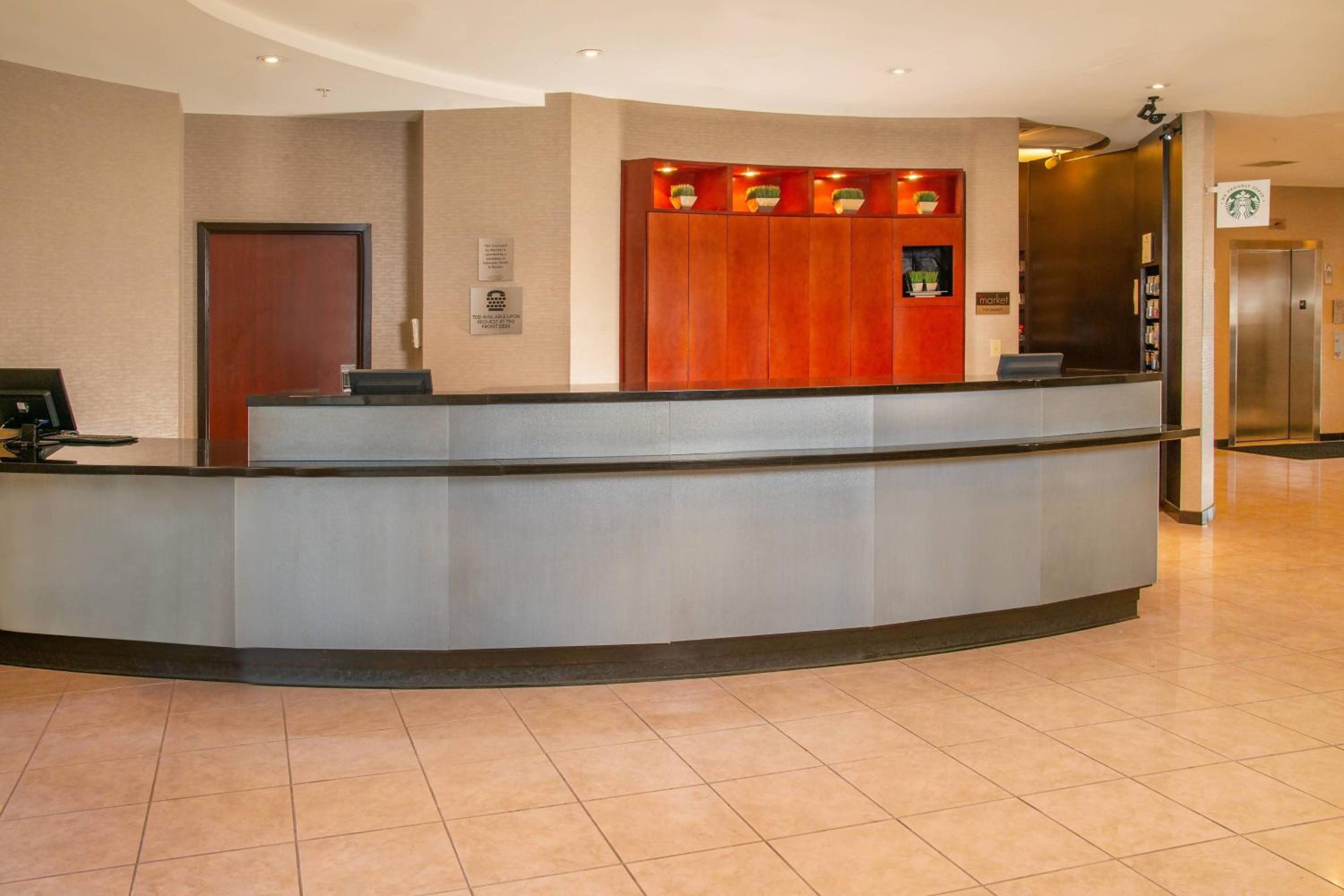 Gettysburg Vacations - Courtyard by Marriott Gettysburg - Property Image 9