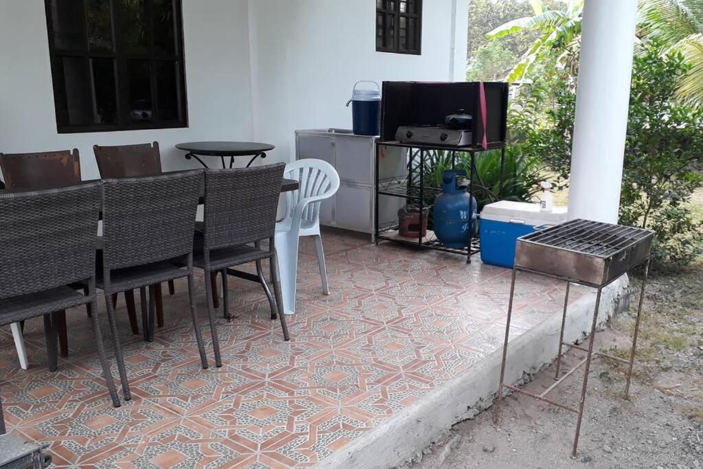 Riverside Transient House/Balingasay-Patar Beach