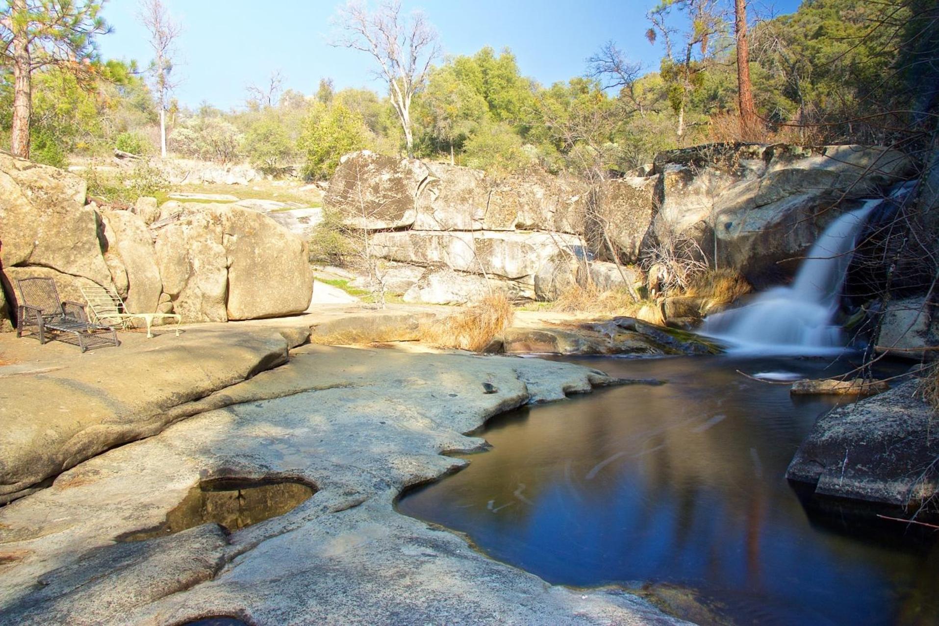 Waterfall Lodge near Yosemite Endless Pool, Hot Tub, Playground