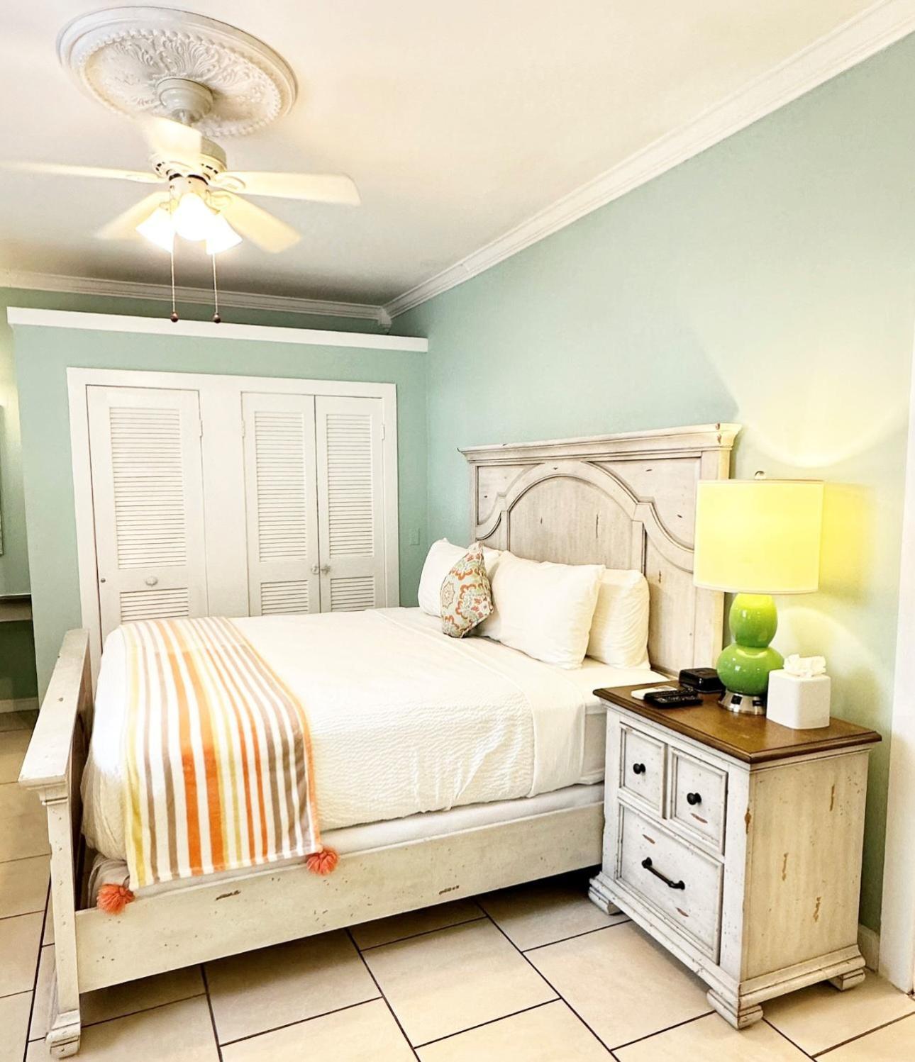 Westwinds Inn