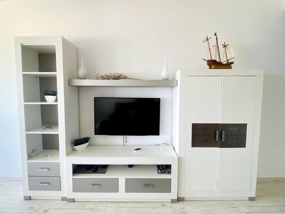 Torrenueva Lux Seaview Apartment close to Marbella