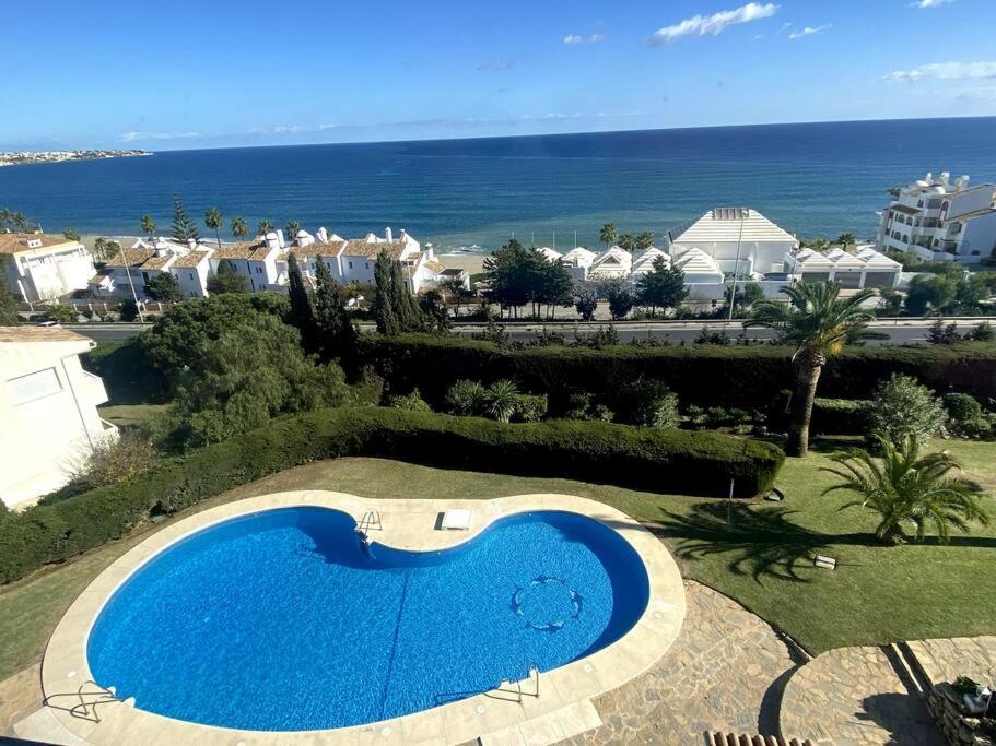 Torrenueva Lux Seaview Apartment close to Marbella