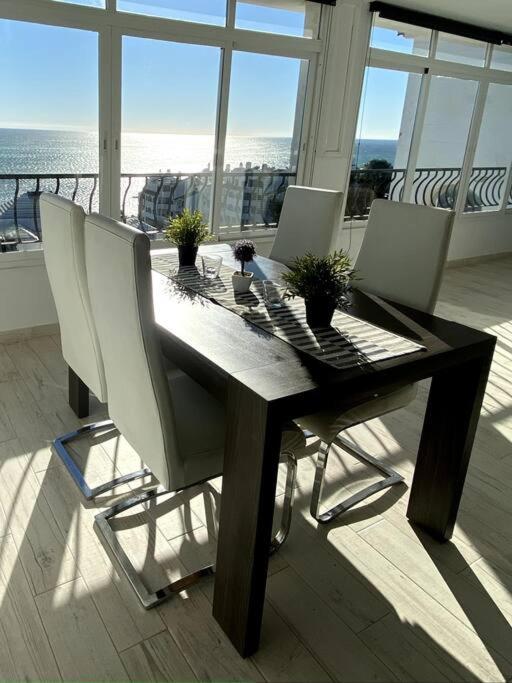 Torrenueva Lux Seaview Apartment close to Marbella