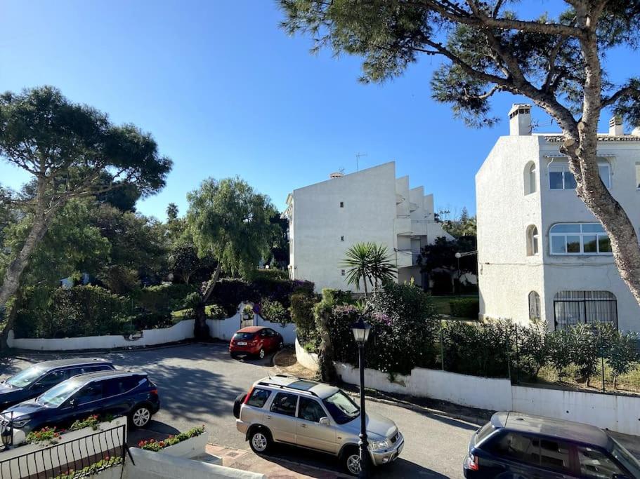 Torrenueva Lux Seaview Apartment close to Marbella