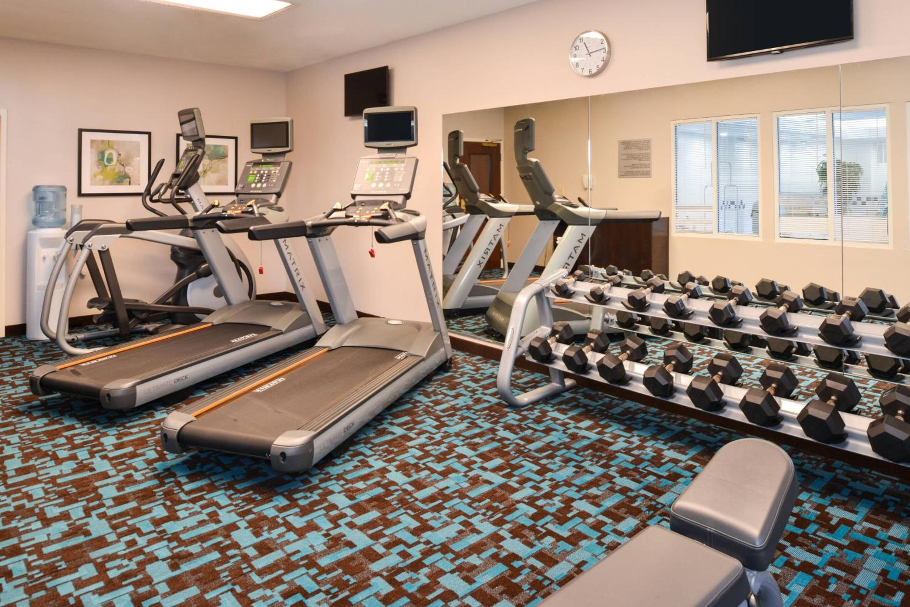 Hattiesburg Vacations - Fairfield Inn  Suites Hattiesburg / University - Property Image 4