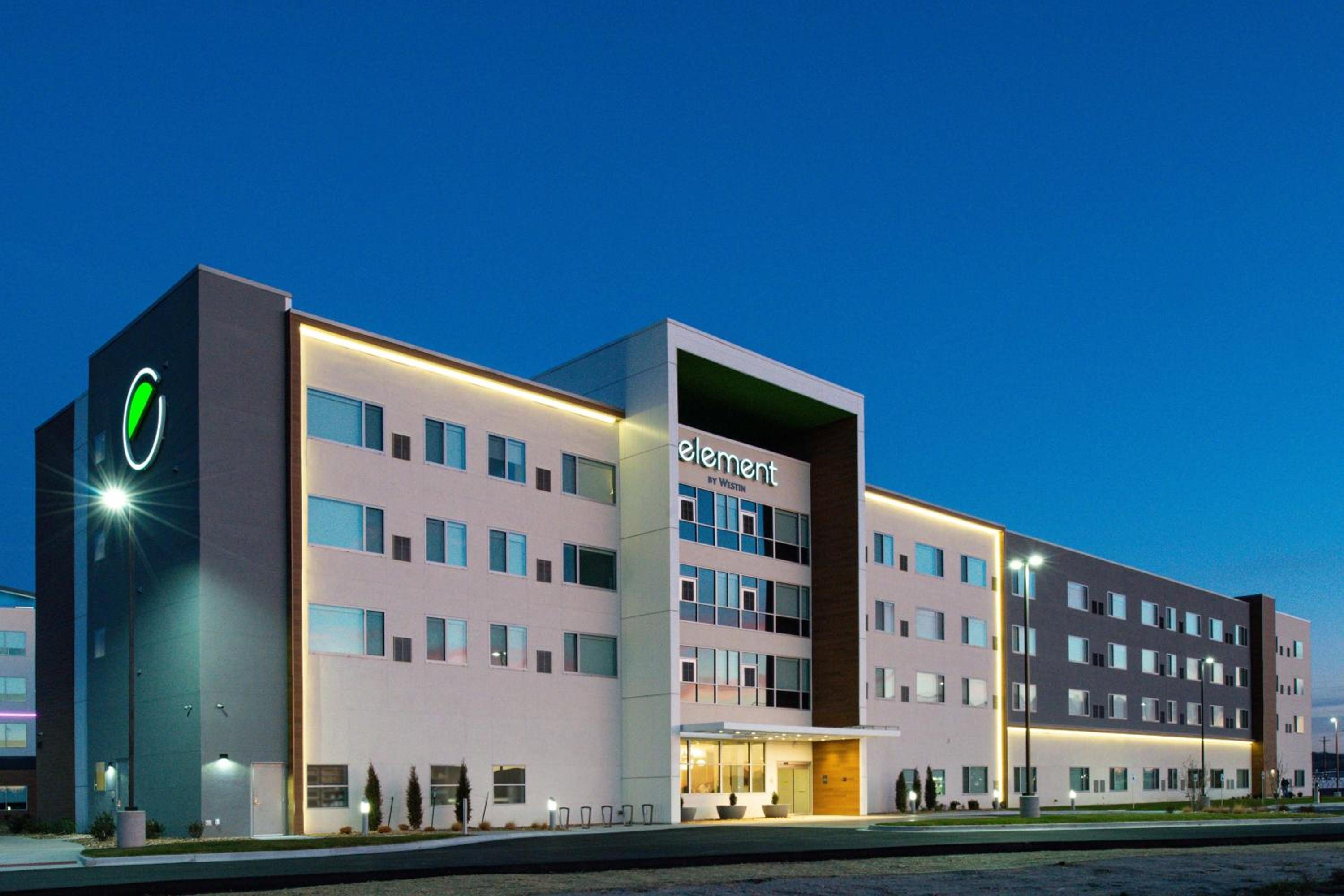 Hotel Element North Kansas City - Image 1