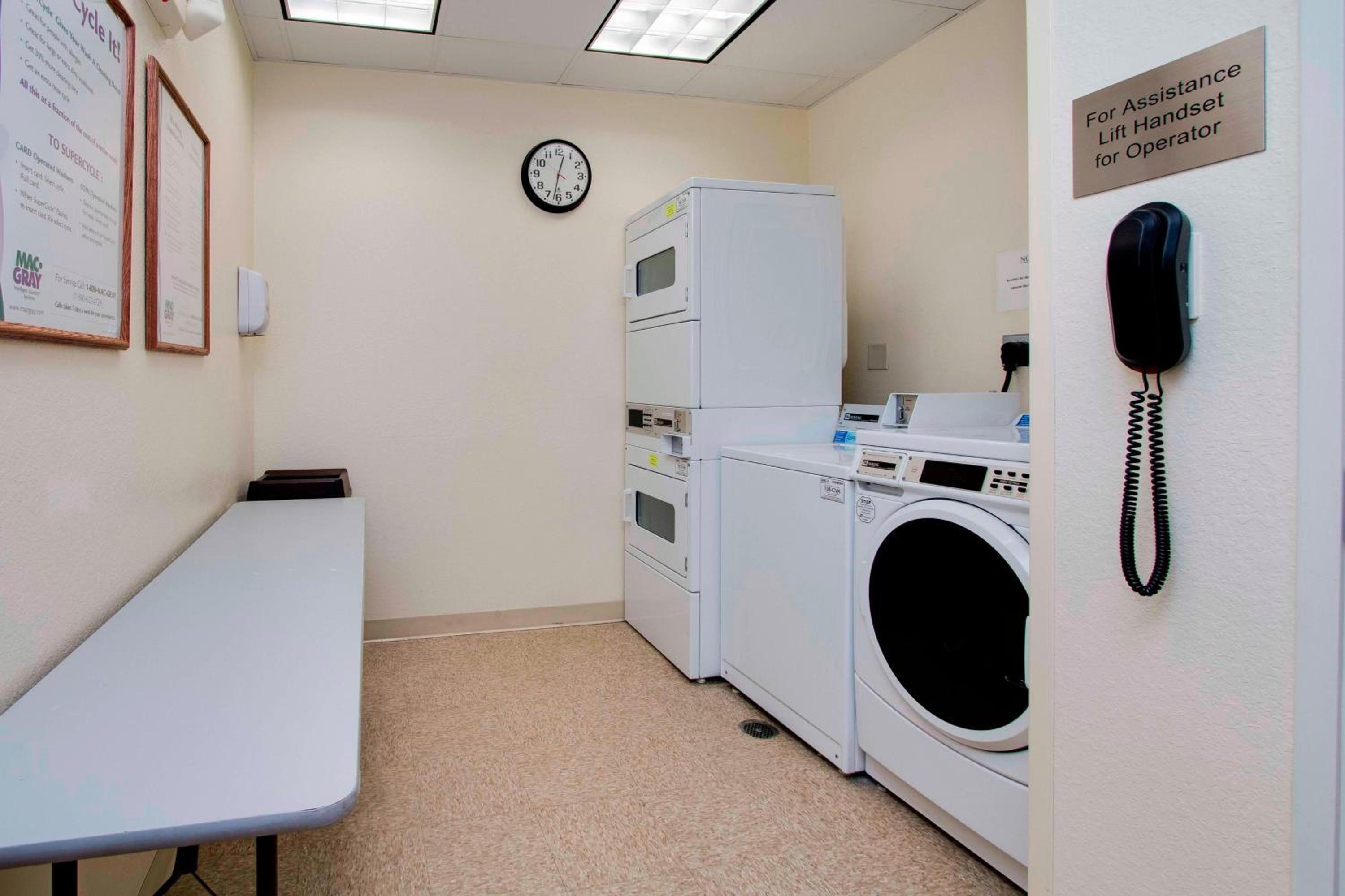 Orlando Vacations - Fairfield Inn  Suites by Marriott Clermont - Property Image 10