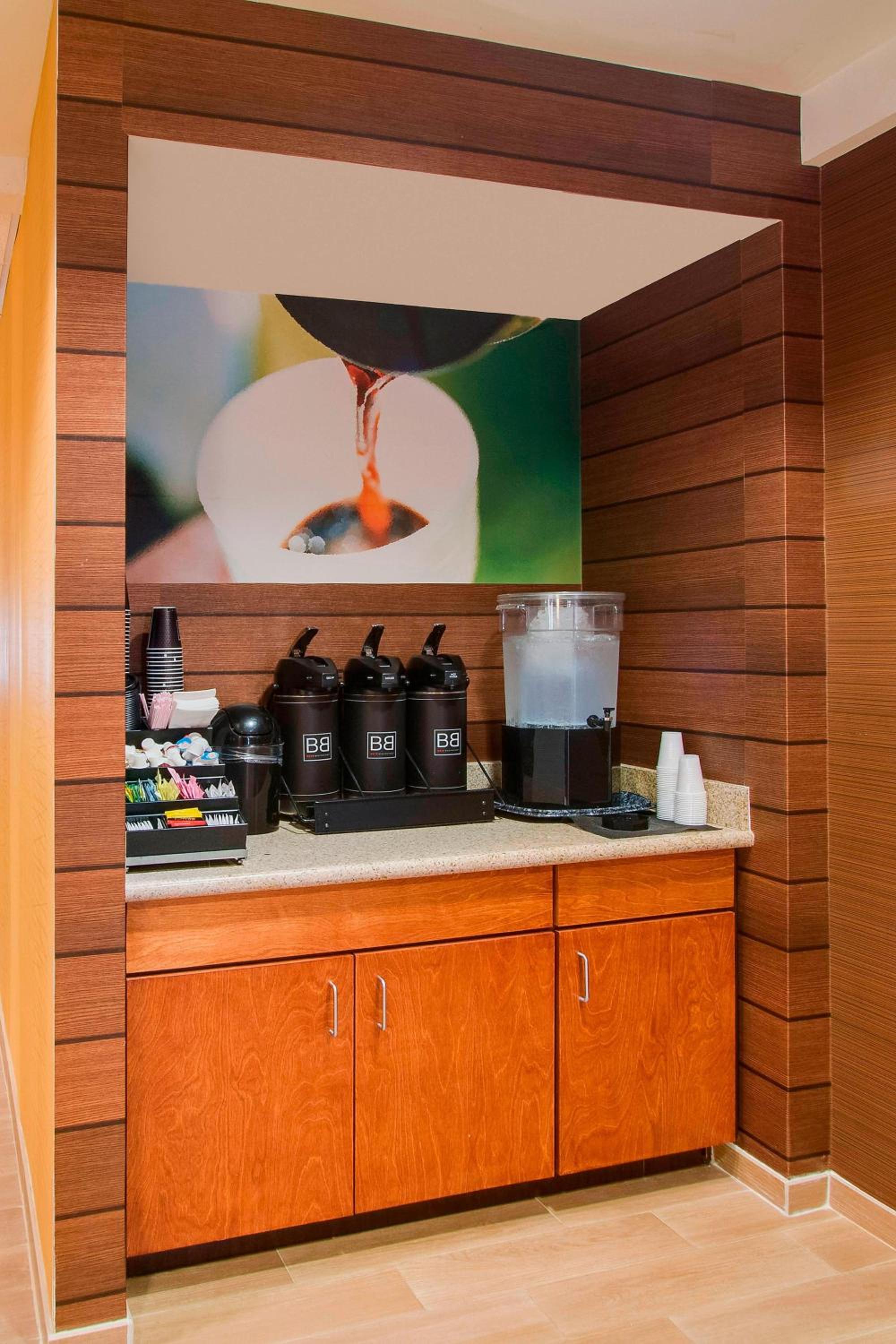 Orlando Vacations - Fairfield Inn  Suites by Marriott Clermont - Property Image 11