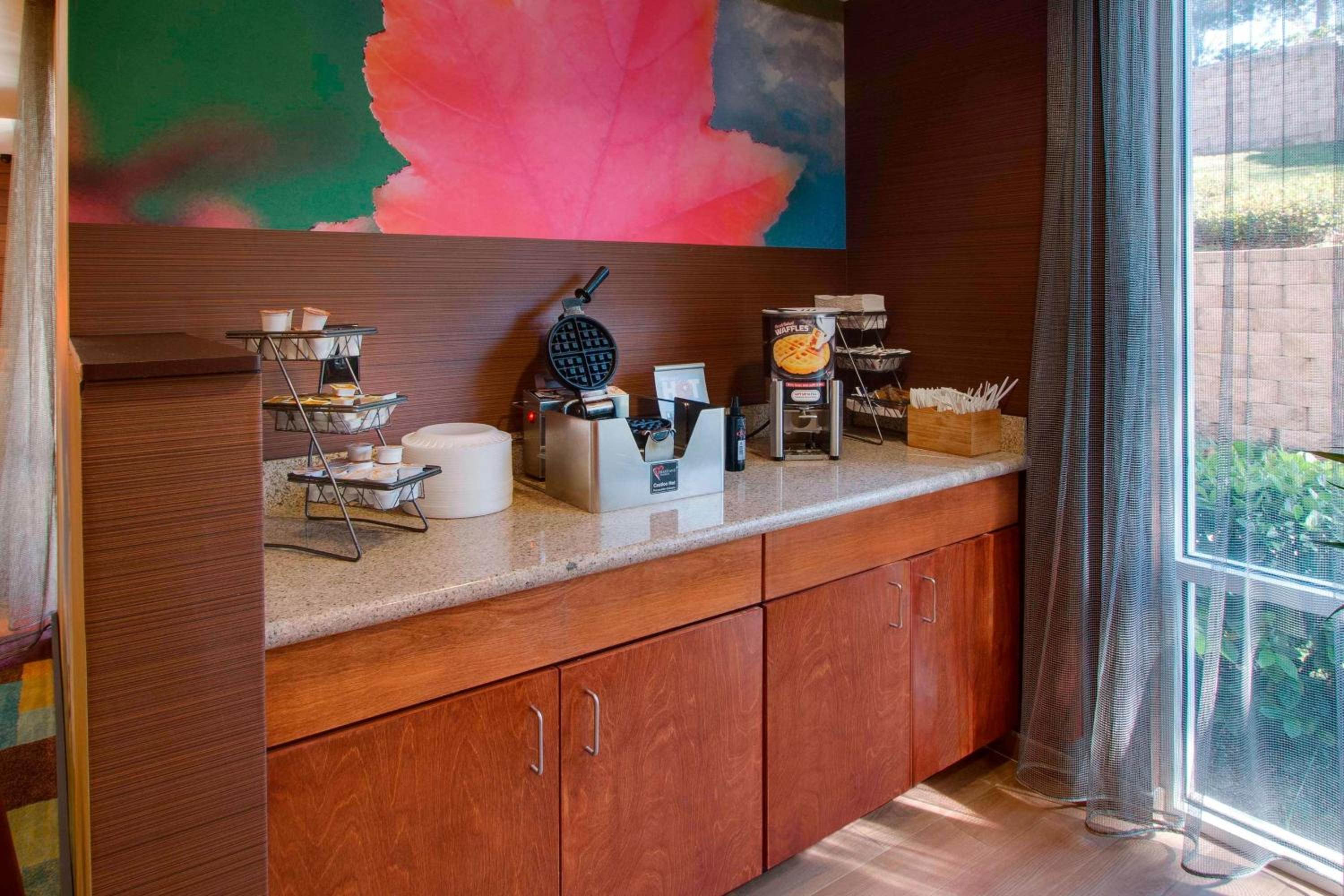 Orlando Vacations - Fairfield Inn  Suites by Marriott Clermont - Property Image 7