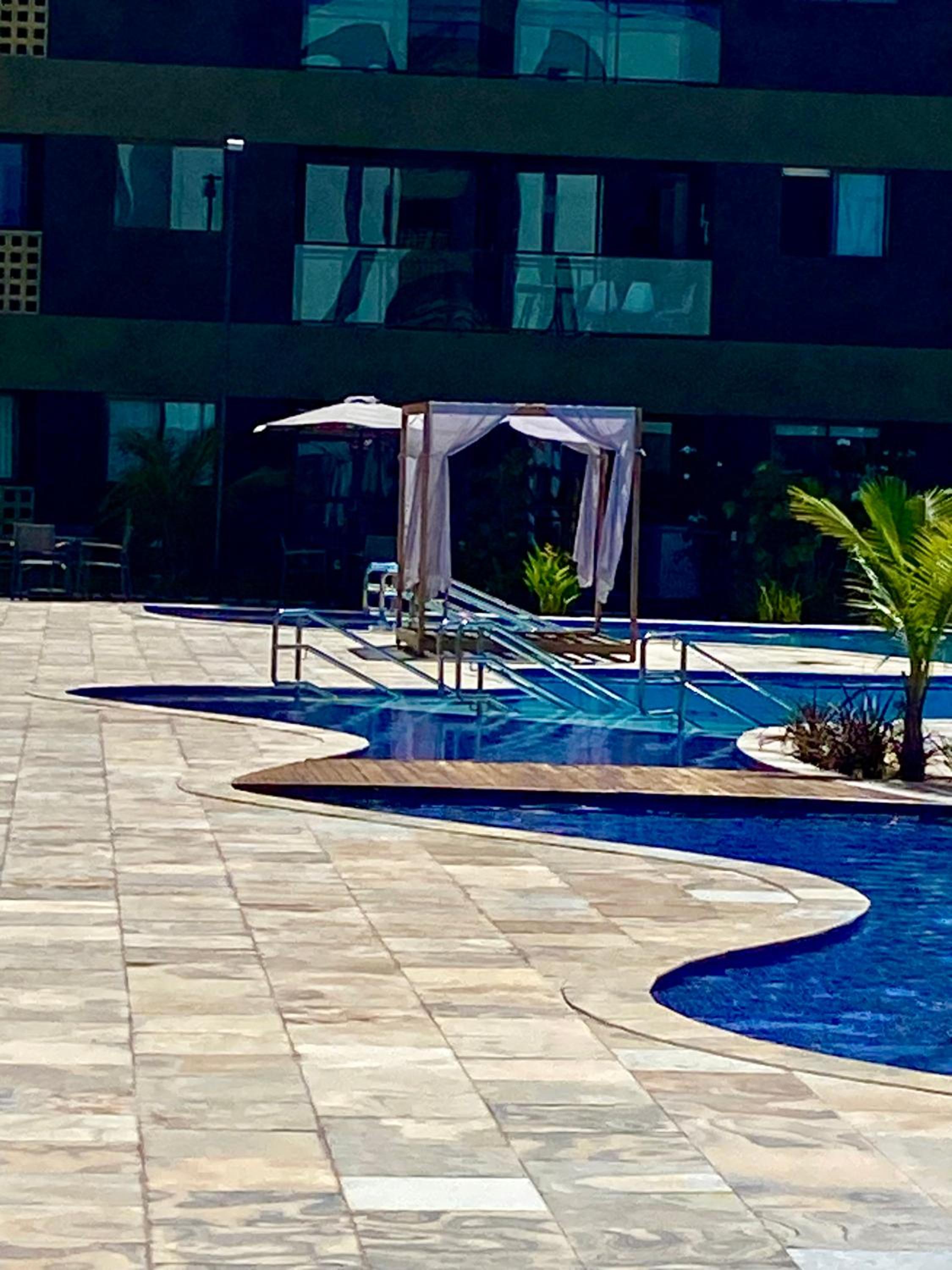 Flat elegante com fácil acesso à Praia Muro Alto- Mana Beach Experience