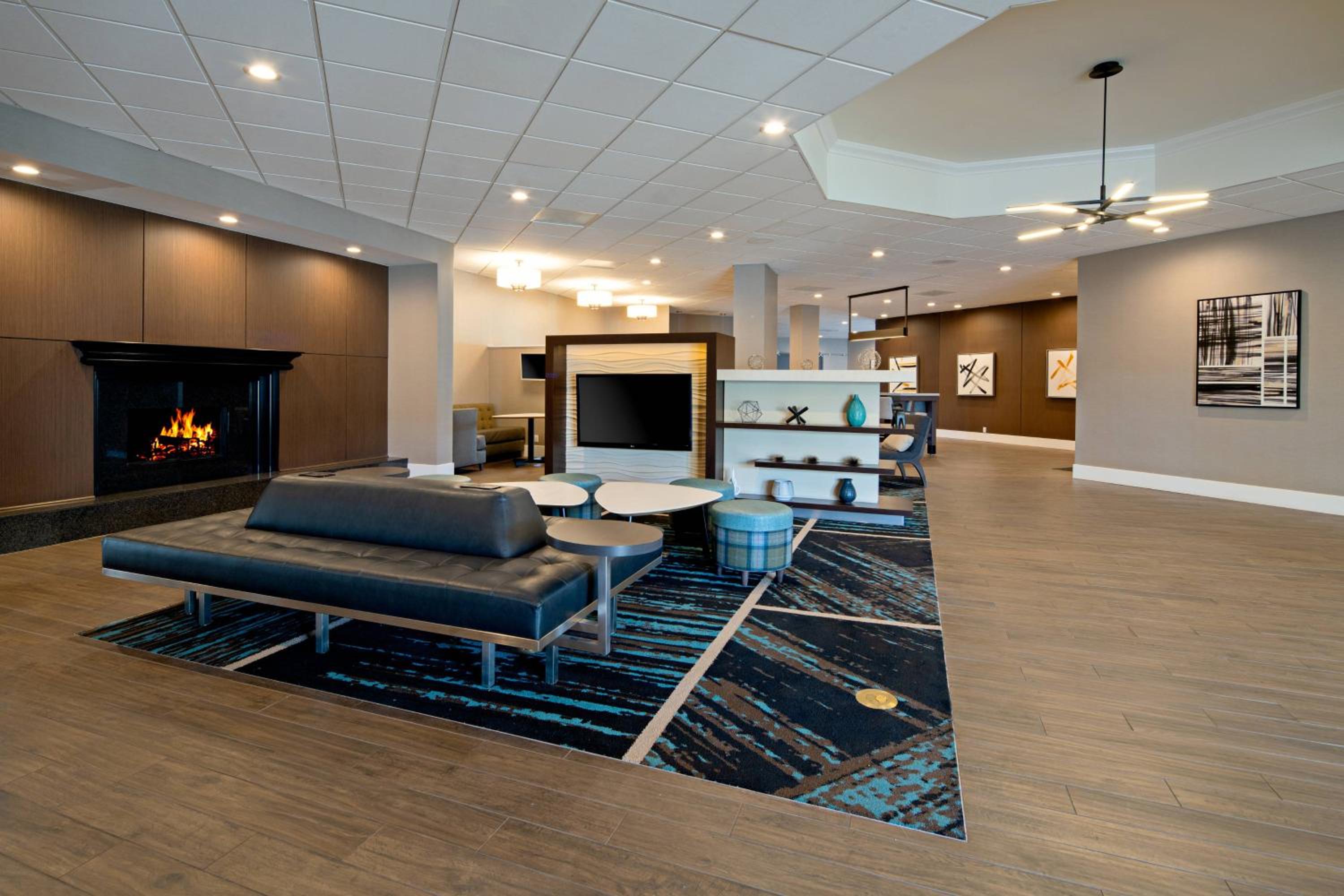 Oxnard Vacations - Residence Inn by Marriott Oxnard River Ridge - Property Image 24