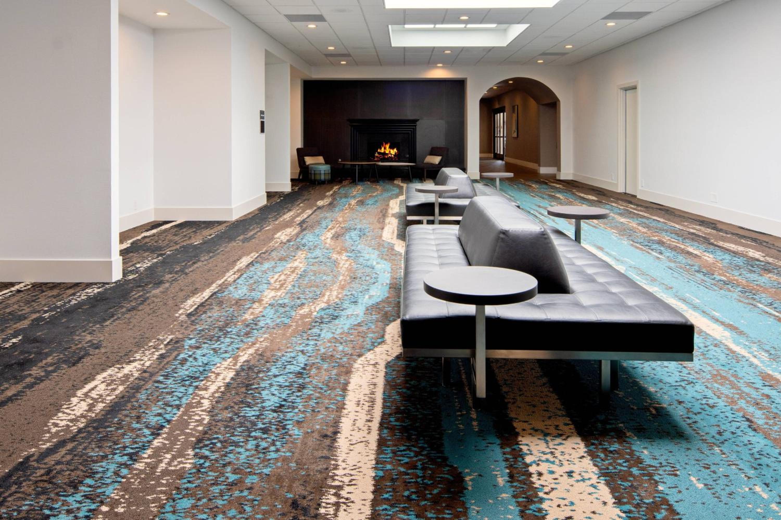 Oxnard Vacations - Residence Inn by Marriott Oxnard River Ridge - Property Image 6