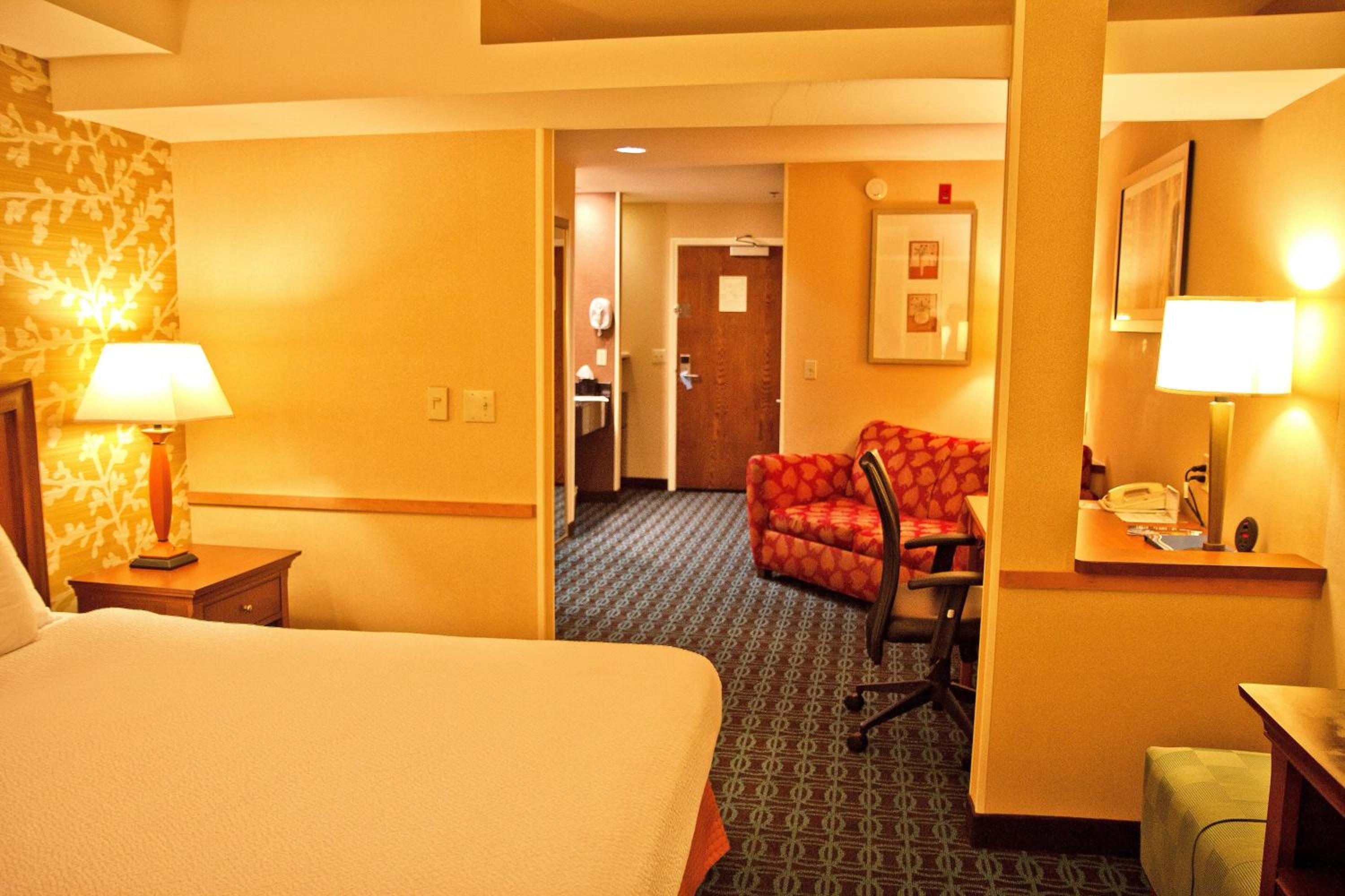 Modesto Vacations - Fairfield Inn  Suites Modesto - Property Image 9