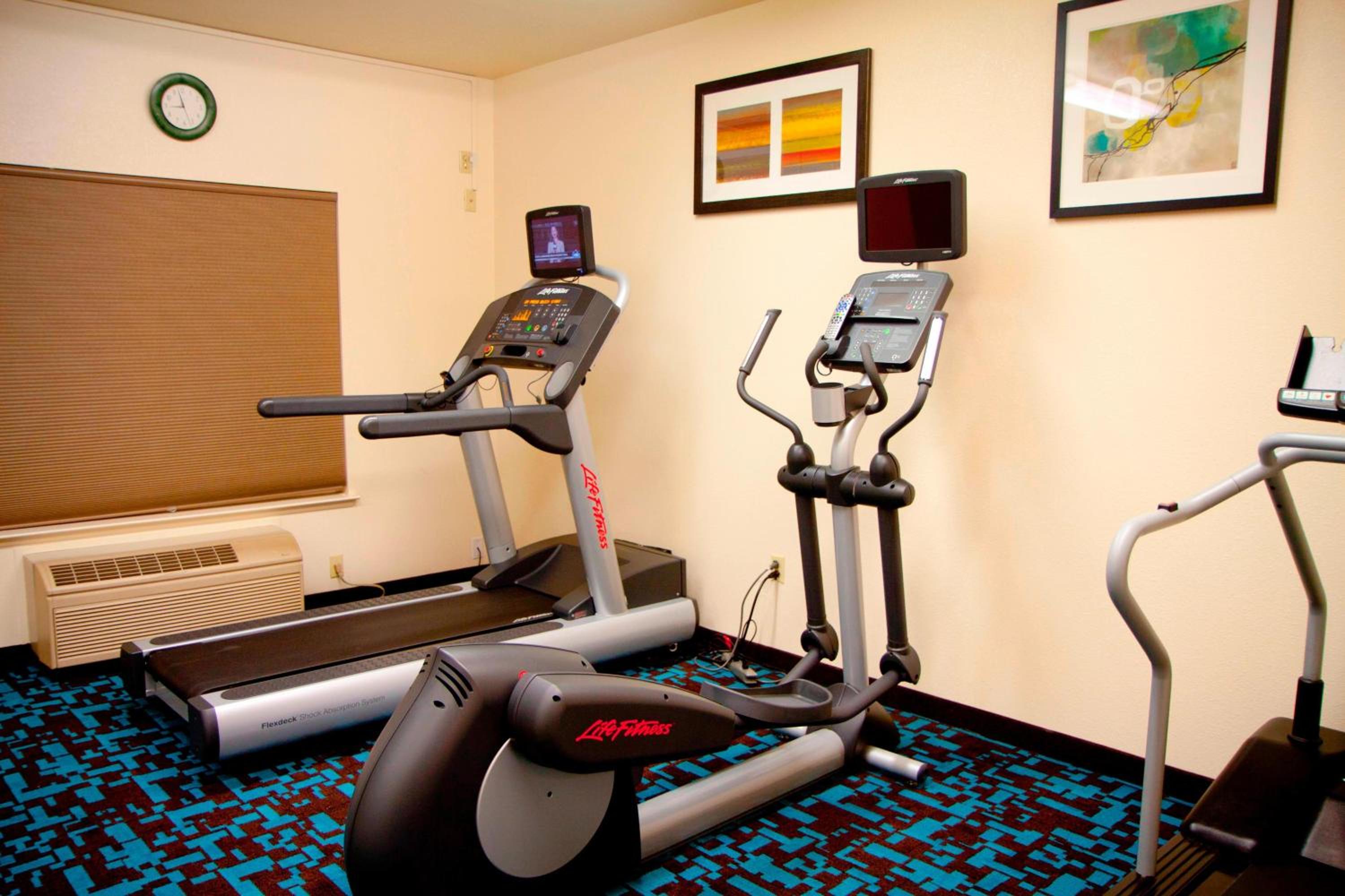 Modesto Vacations - Fairfield Inn  Suites Modesto - Property Image 2
