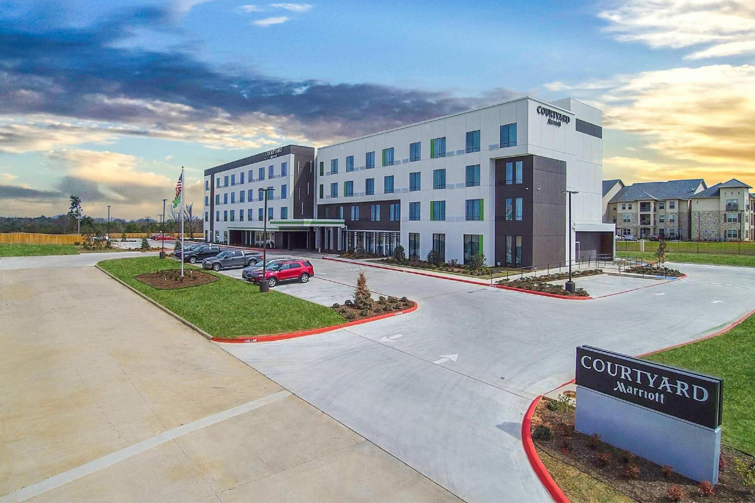 Longview Vacations - Courtyard by Marriott Longview North - Property Image 1