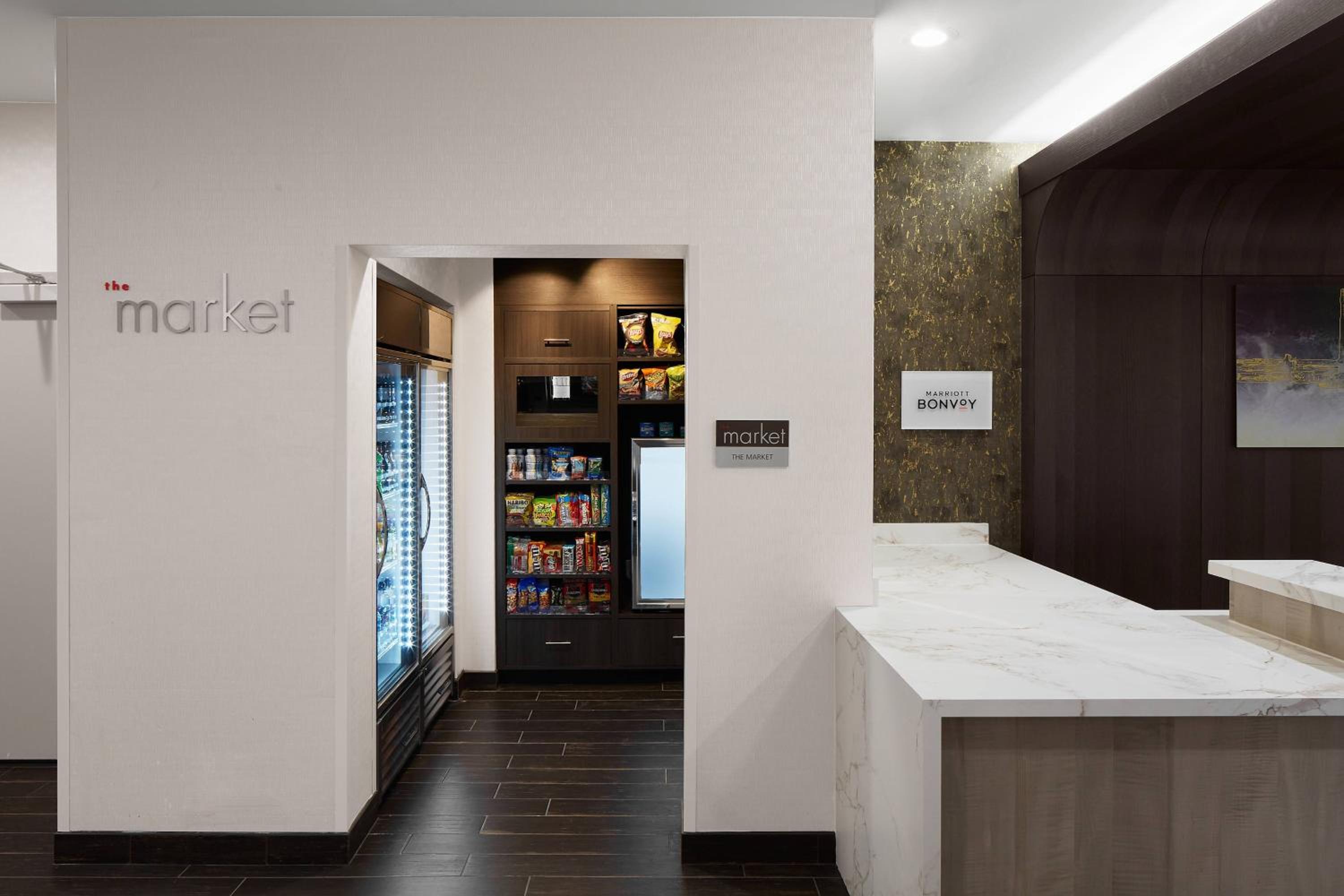 Richmond Vacations - Residence Inn Richmond Midtown/Glenside - Property Image 9